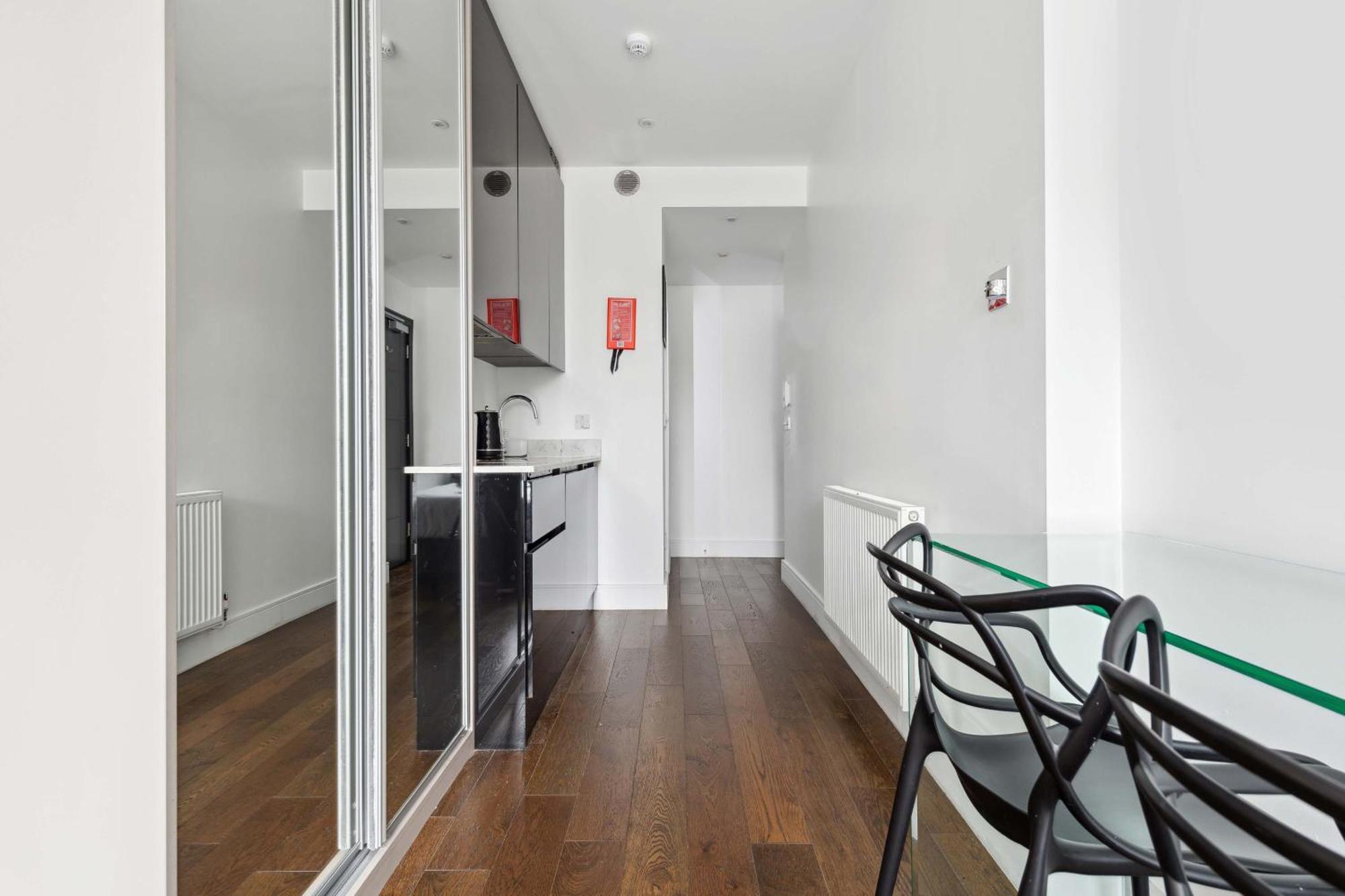 Apartment Valet Golden Square *
