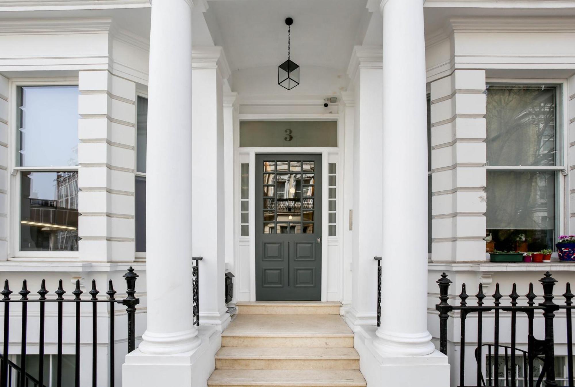 Cromwell Serviced By Stayprime London