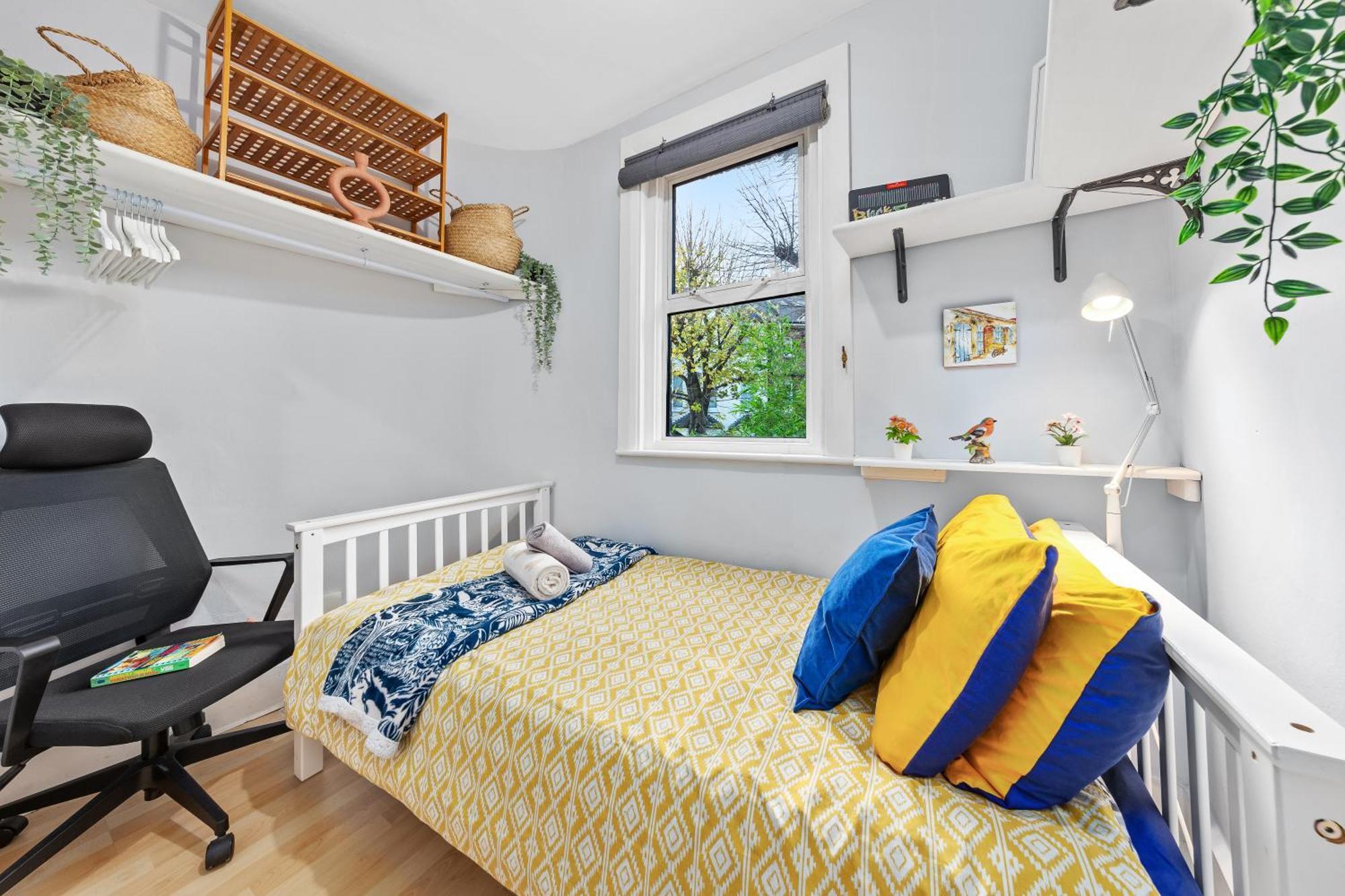 Artist's Bright Hampstead Heath Village 2 Bed Leilighet