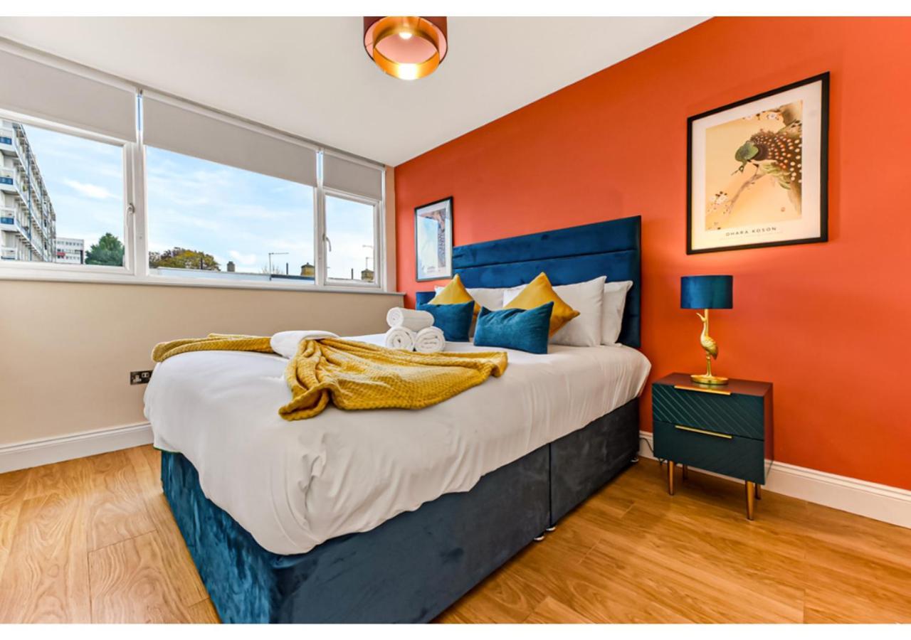 Stunning Family - Sleeps 11 * London