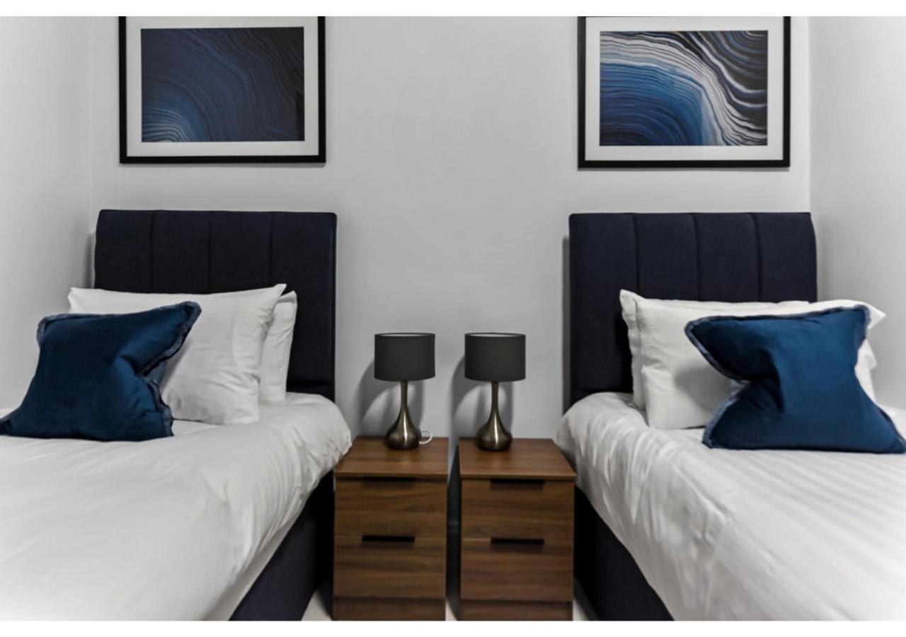 Captivating 2 Bd Flat In Leilighet *