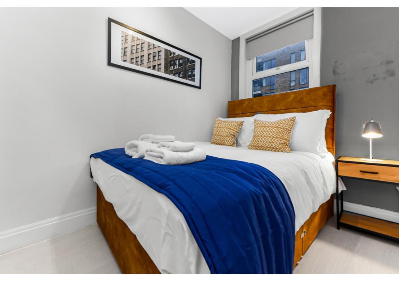 Captivating 2 Bd Flat In