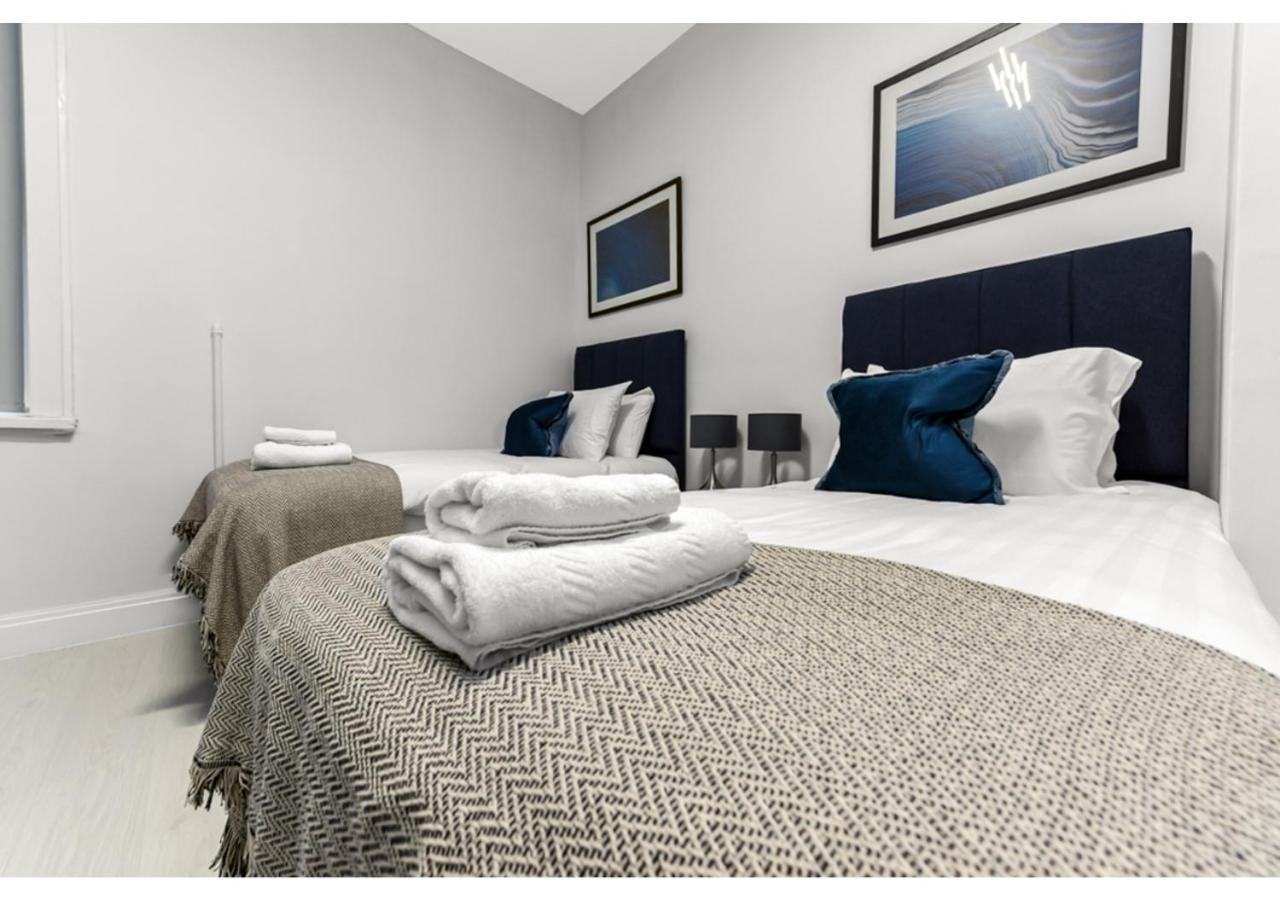 Captivating 2 Bd Flat In London