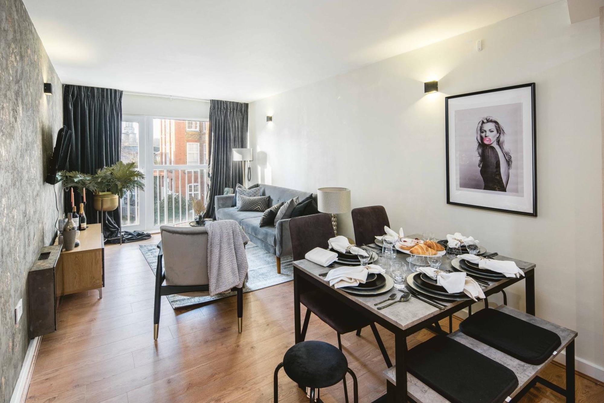 Canary Wharf 2-bed Luxury Haven Londen