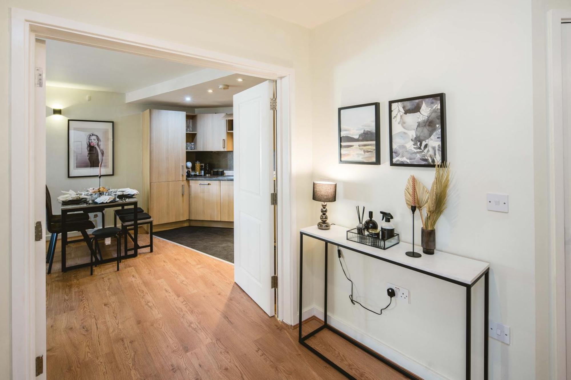 Canary Wharf 2-bed Luxury Haven * Londen