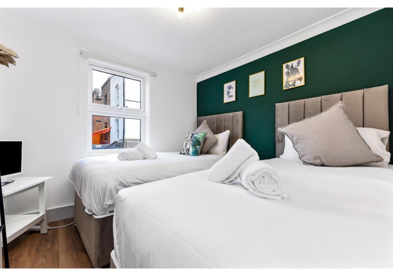 Apartment Energizing Getaway: Newly Renovated 2 Bedroom Flat