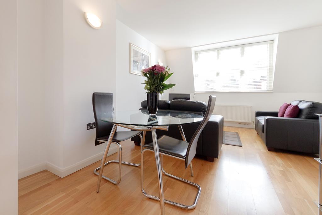 Roomspace Serviced - Groveland Court * London