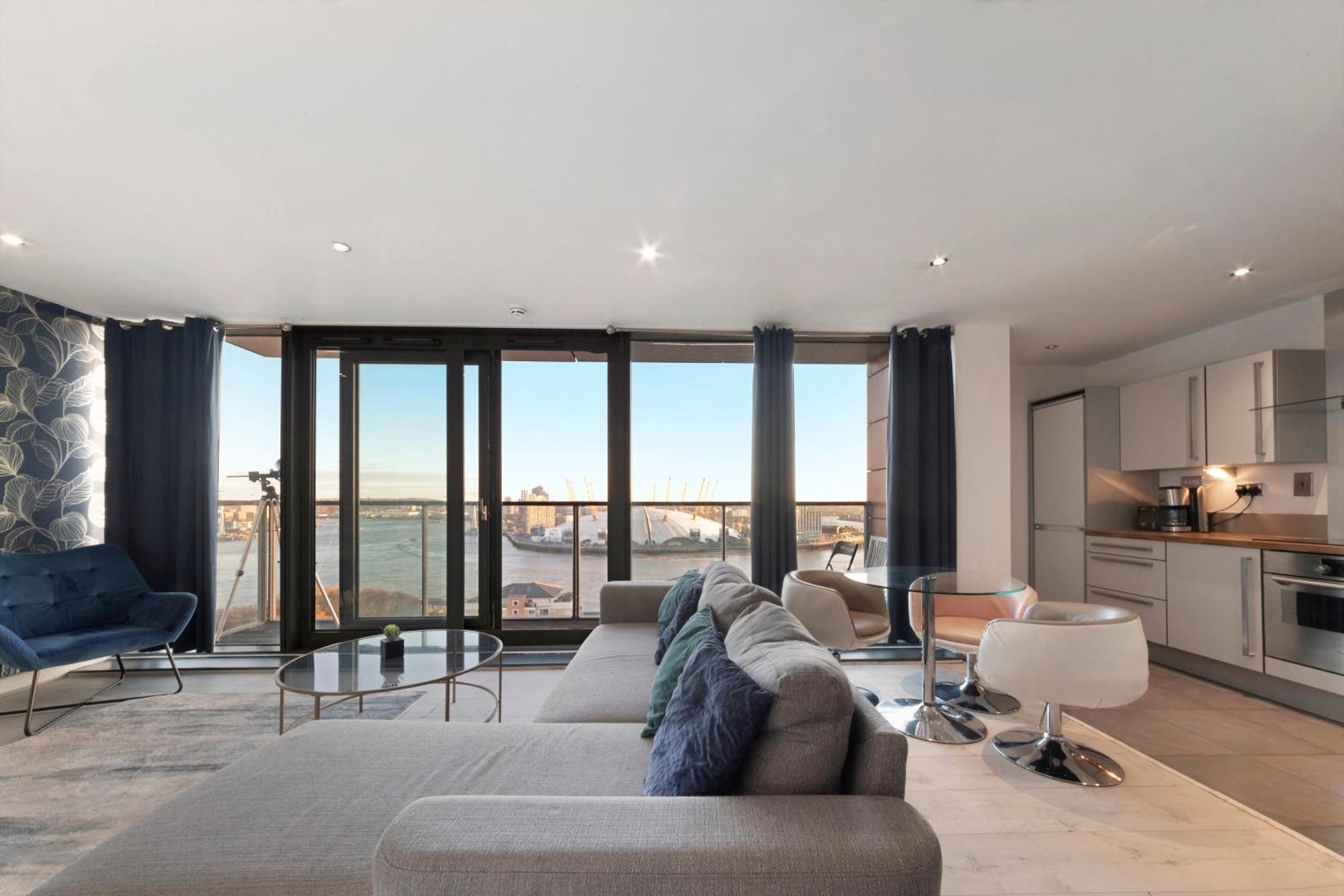 Canary Wharf & O2 Apartment *