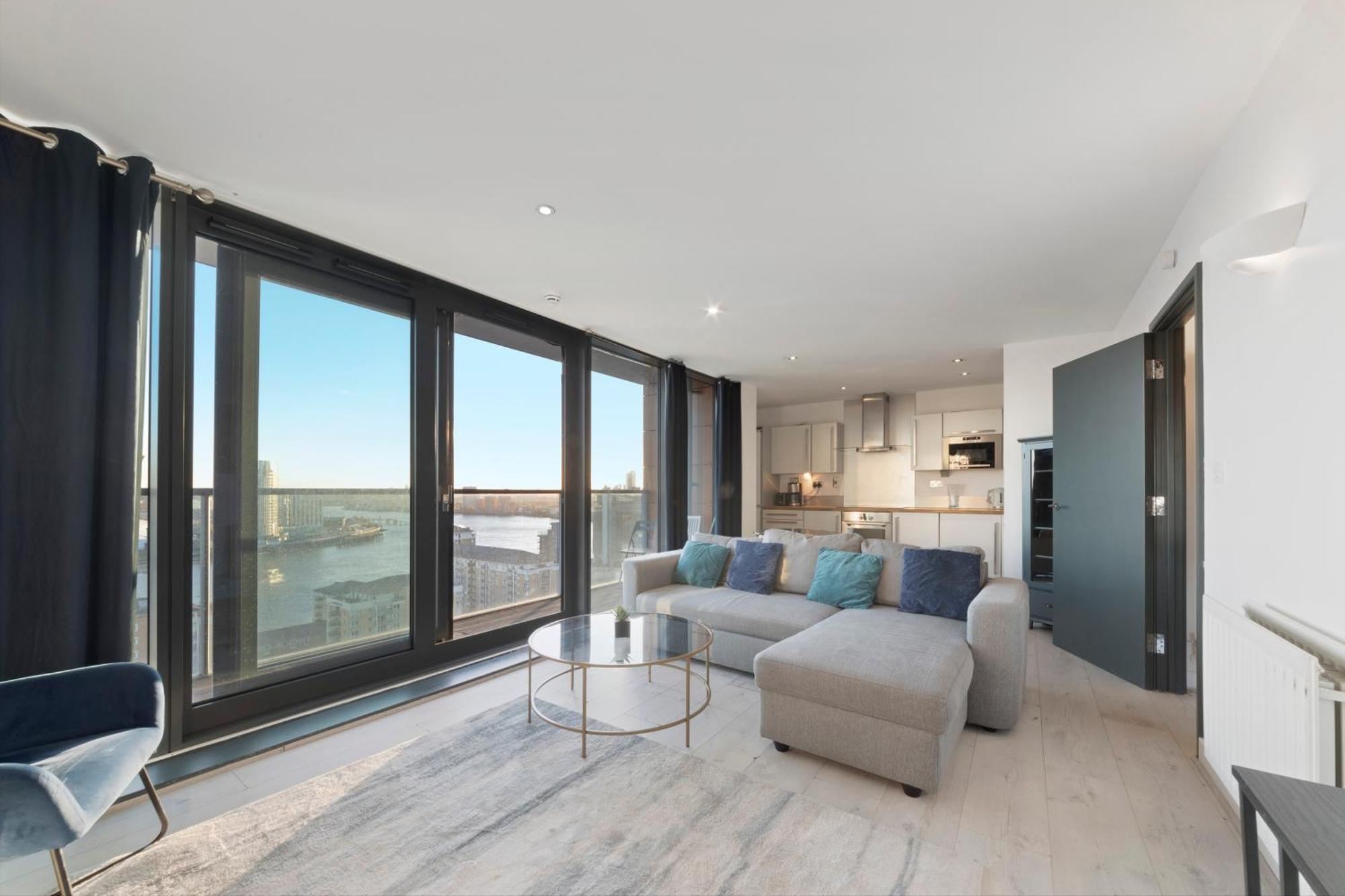 Canary Wharf & O2 Apartment London