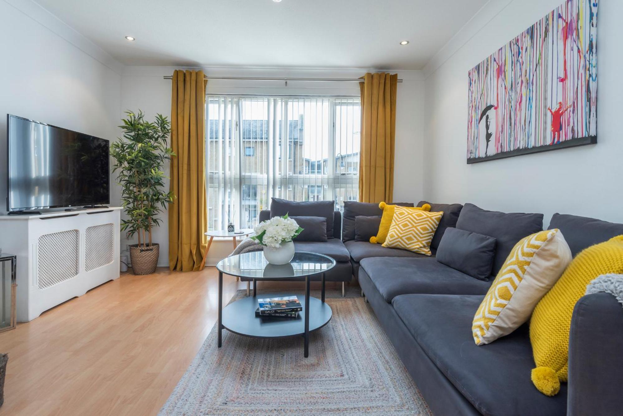 2 Bed Town House With Garden In Hackney, Apartment *
