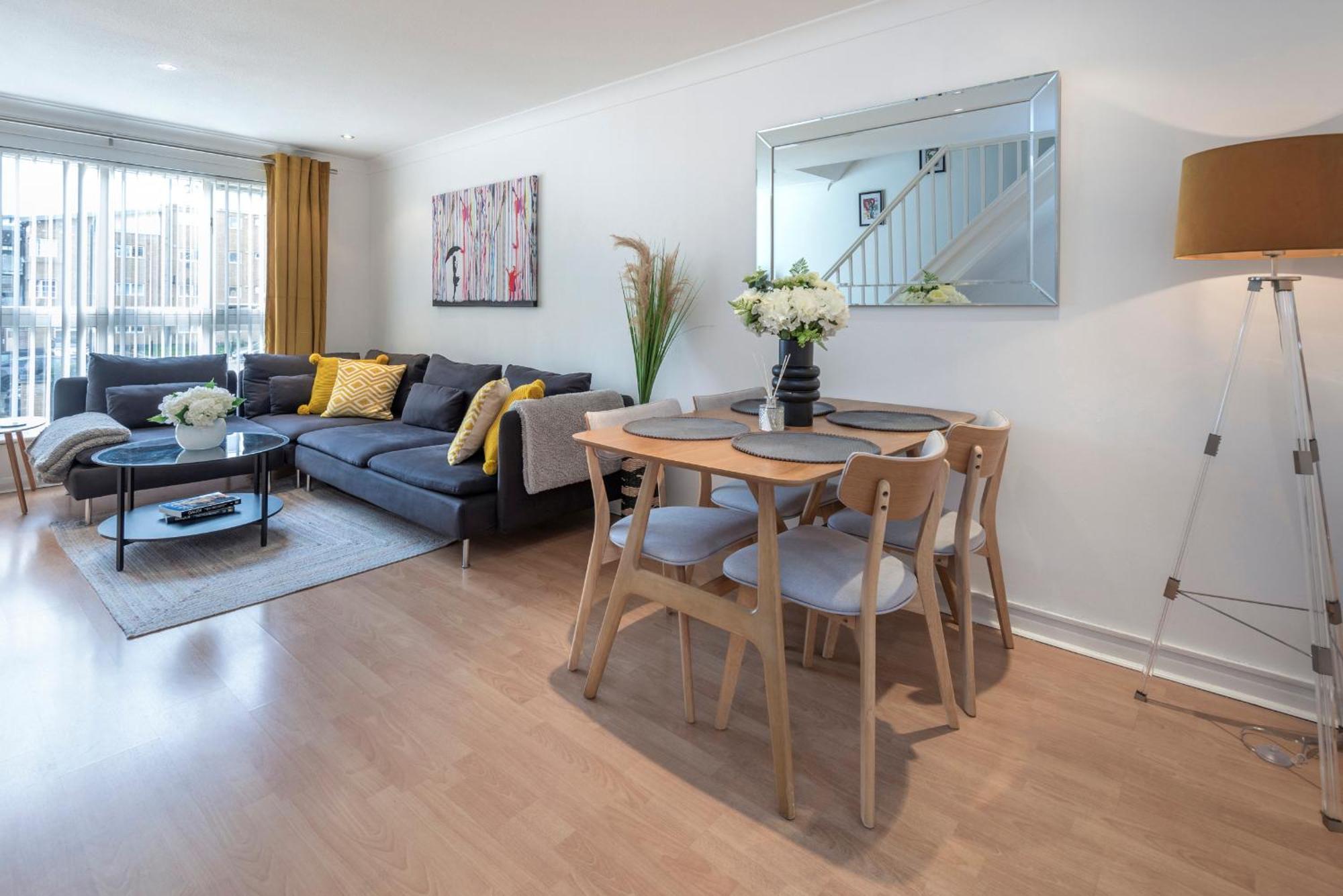 2 Bed Town House With Garden In Hackney, Apartment