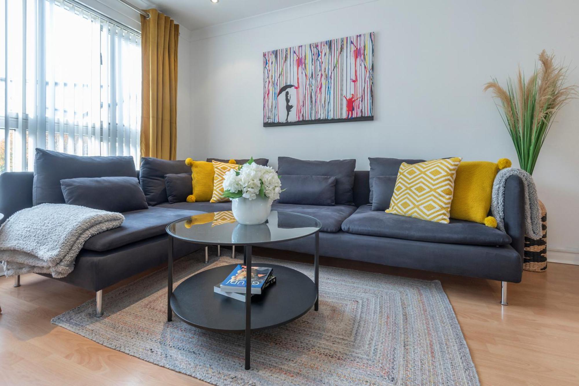 Apartment 2 Bed Town House With Garden In Hackney,
