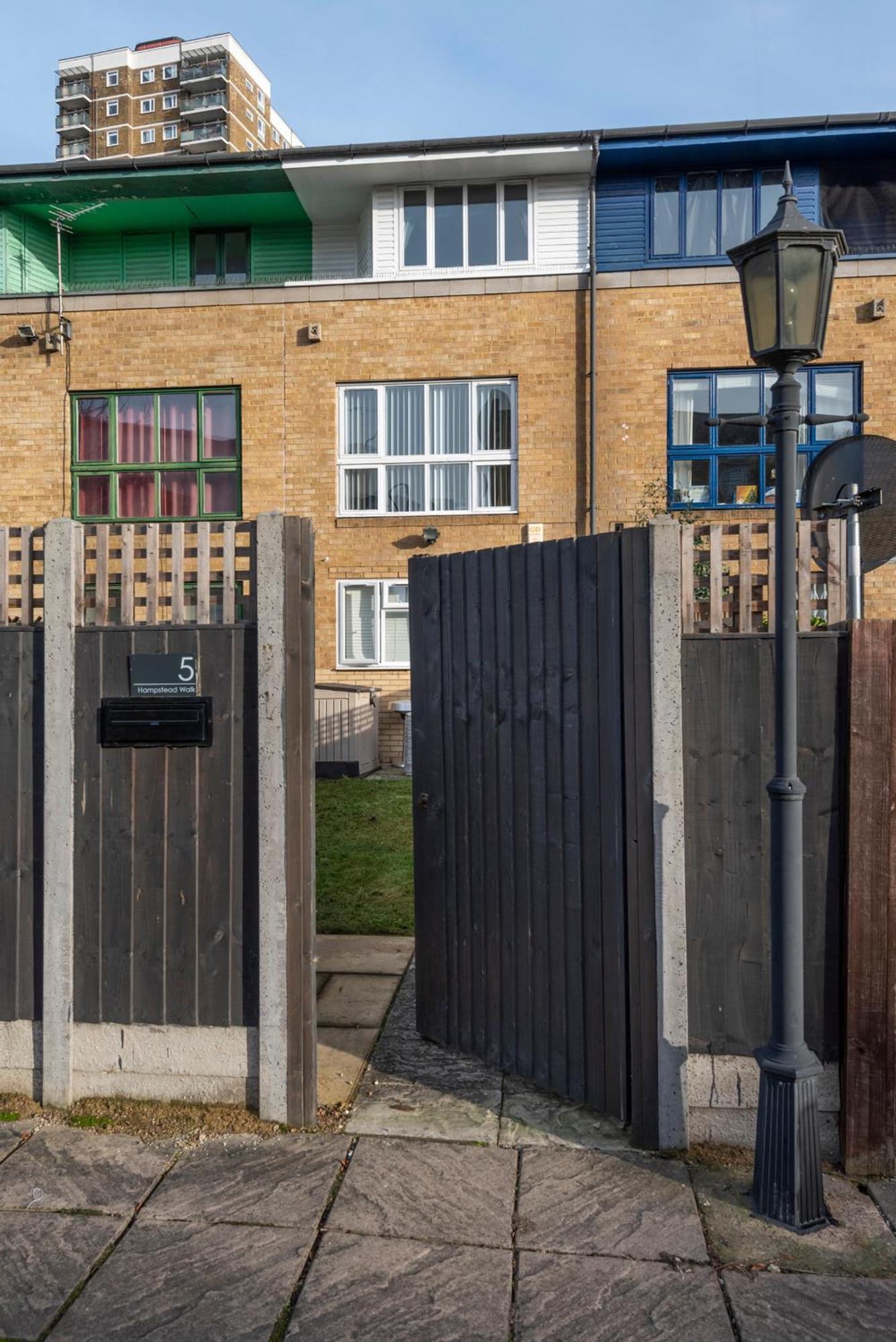 Apartment 2 Bed Town House With Garden In Hackney, London