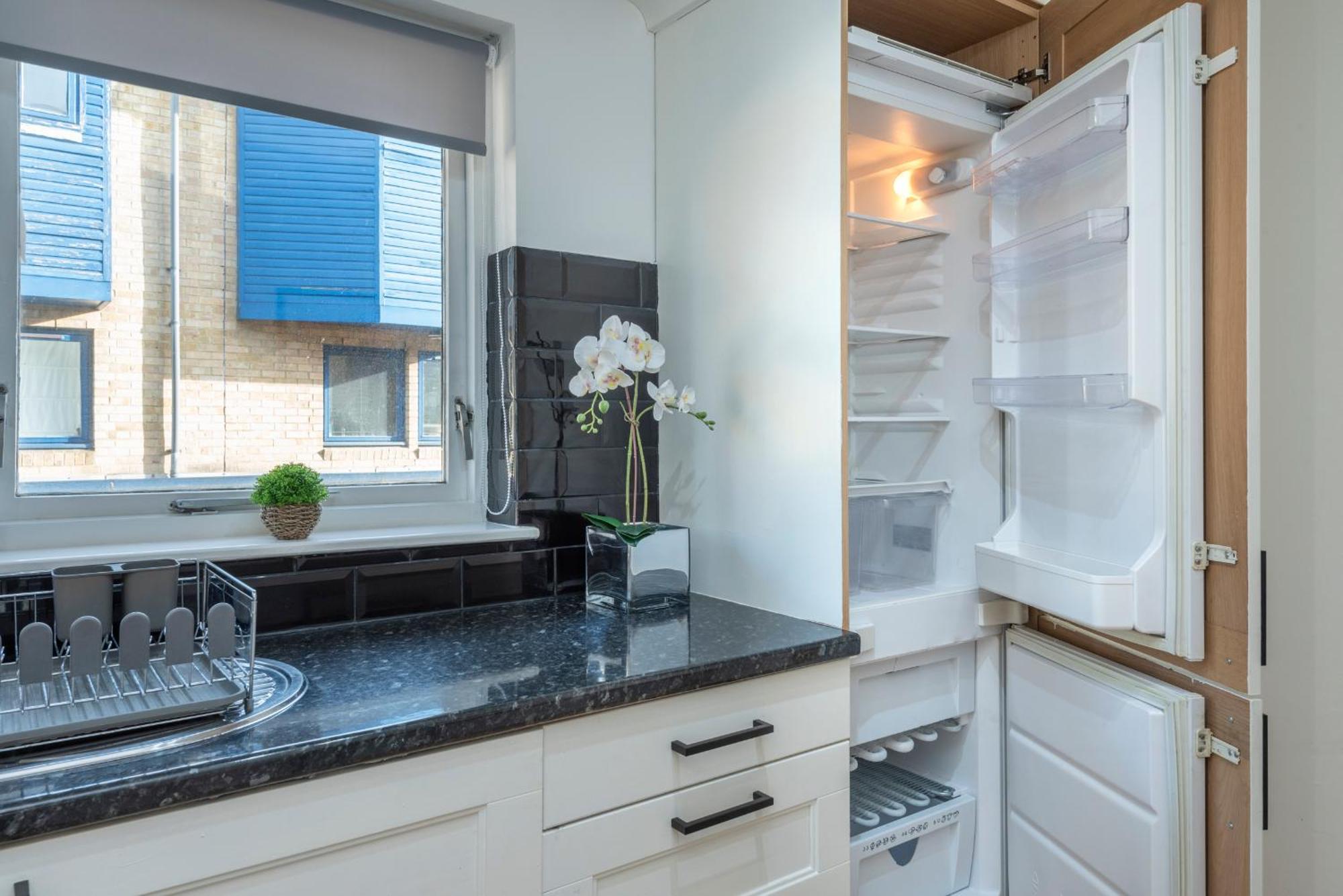 Apartment 2 Bed Town House With Garden In Hackney, London