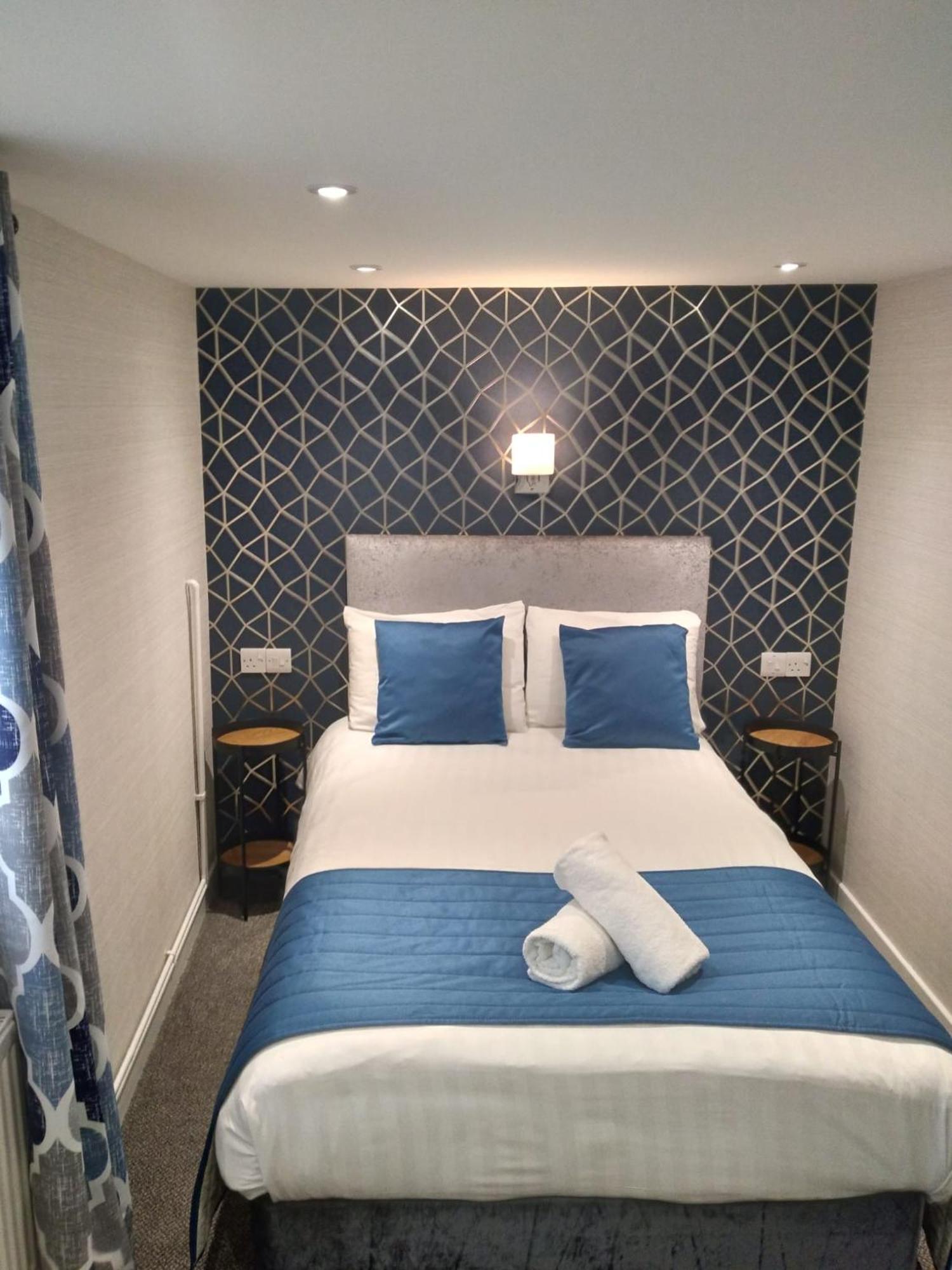 Mentone 3* London