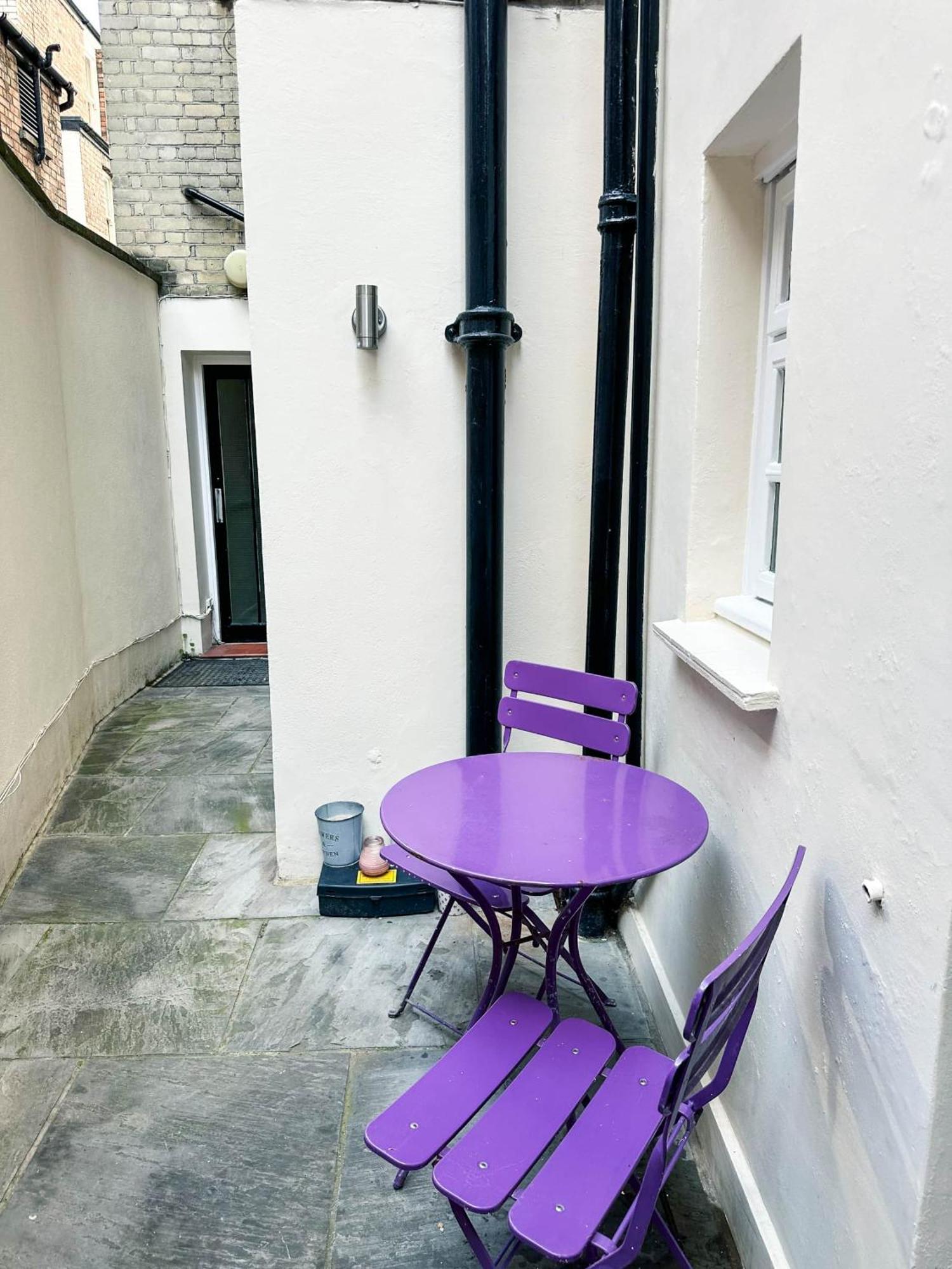 Londwell, Sloane Square Gem, Private Terrace Apartment *