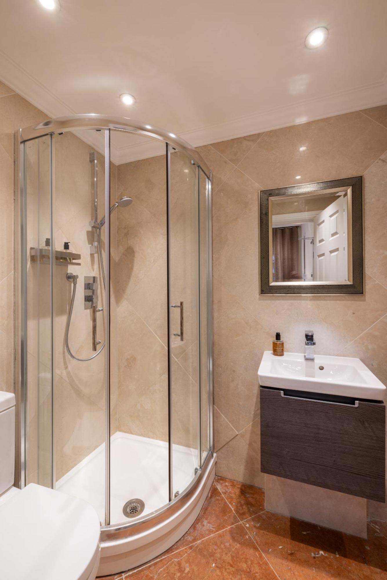 The Courtfield - Serviced Appartement *