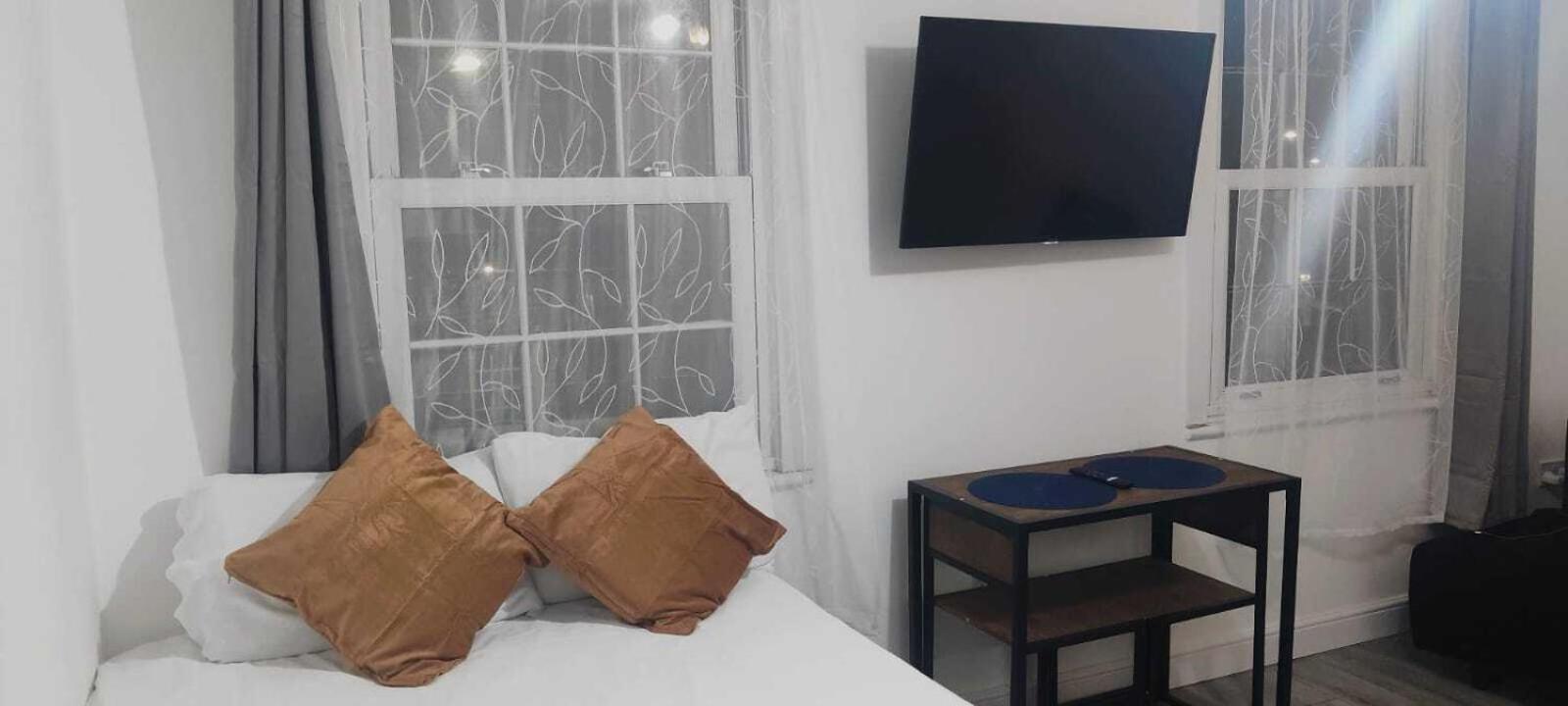 Kings Centre Apartment London