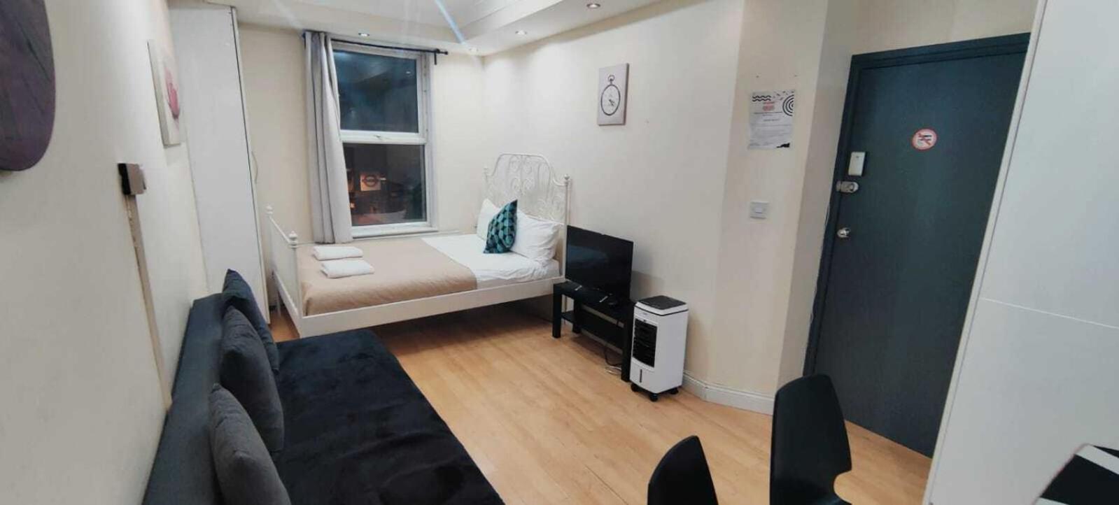Kings Centre Apartment