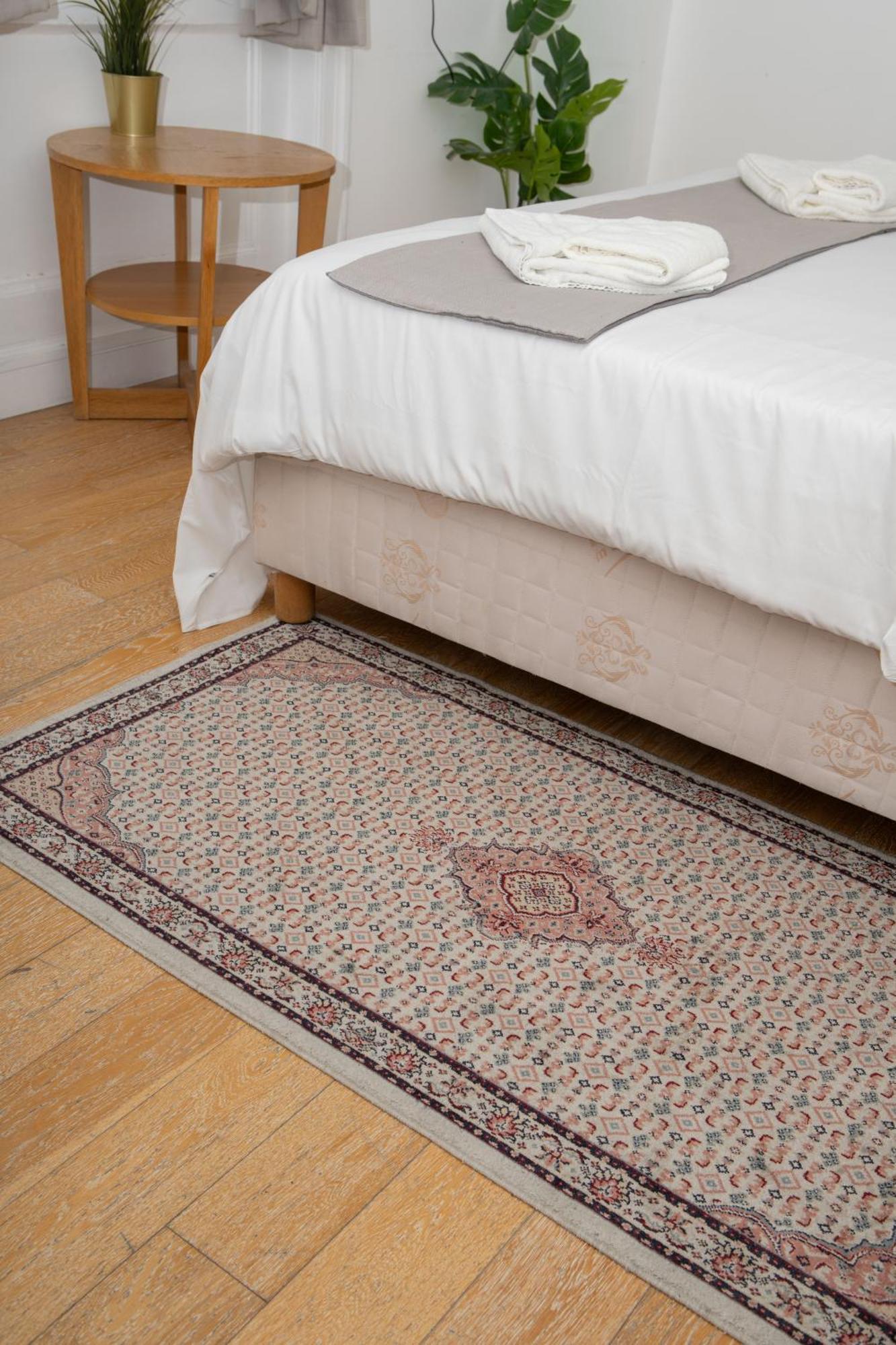 Beiroom Hyde Park Apartment *