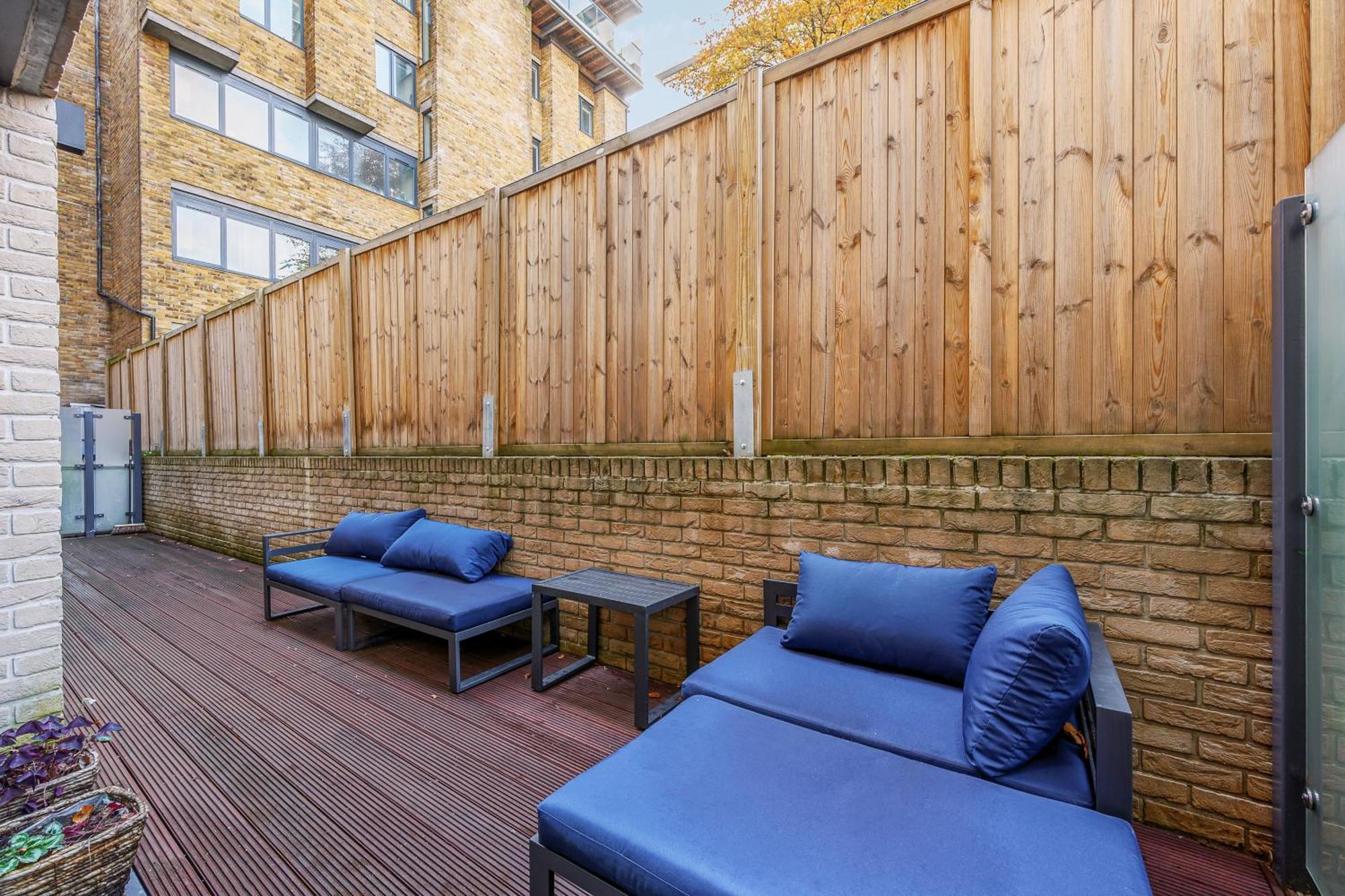 Large Modern One Bedroom London