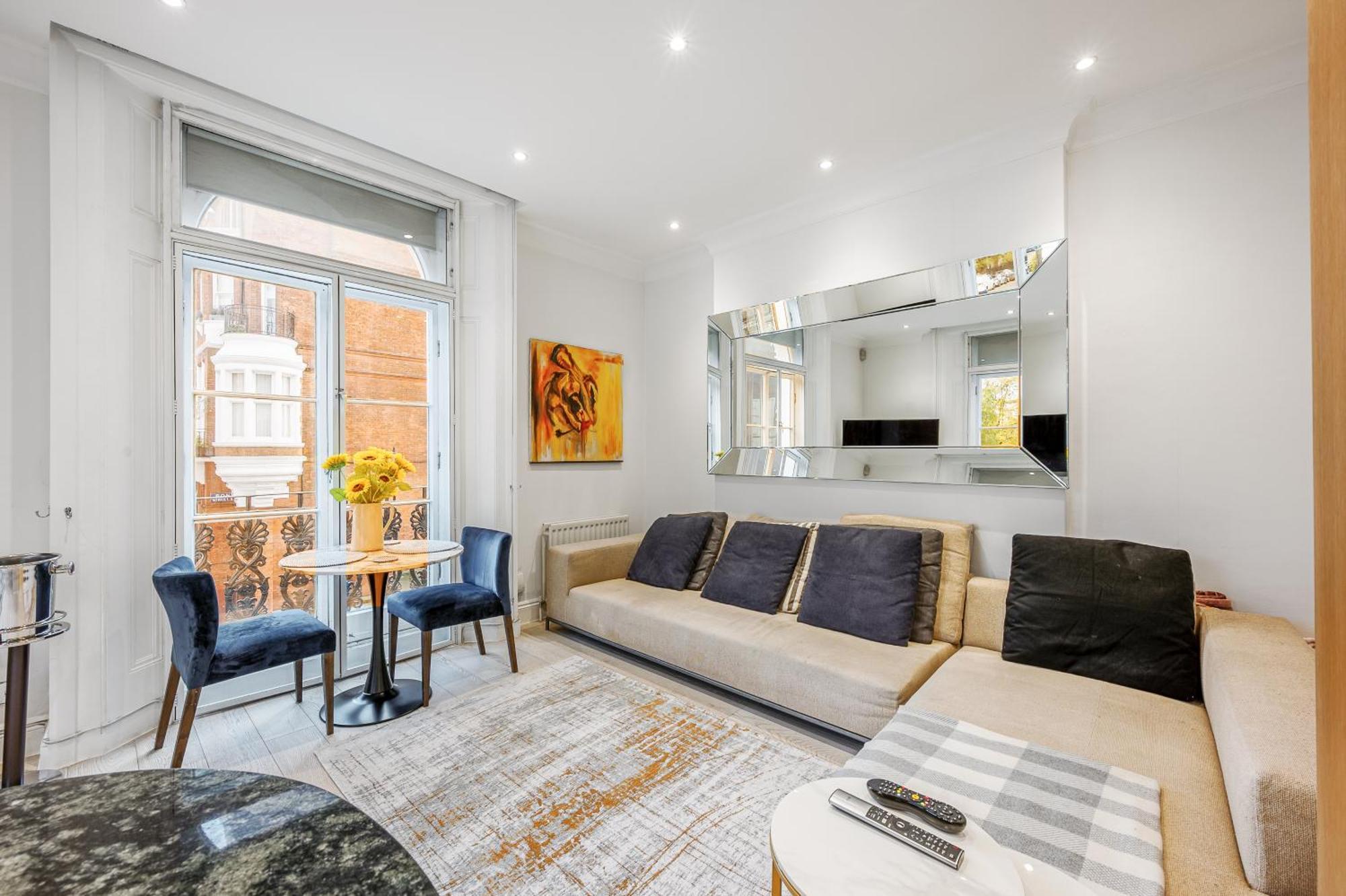 Beautiful One Bedroom Flat In Knightsbridge Apartment *