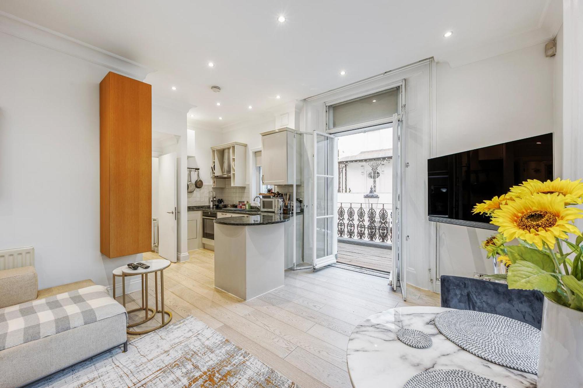 Beautiful One Bedroom Flat In Knightsbridge Apartment London
