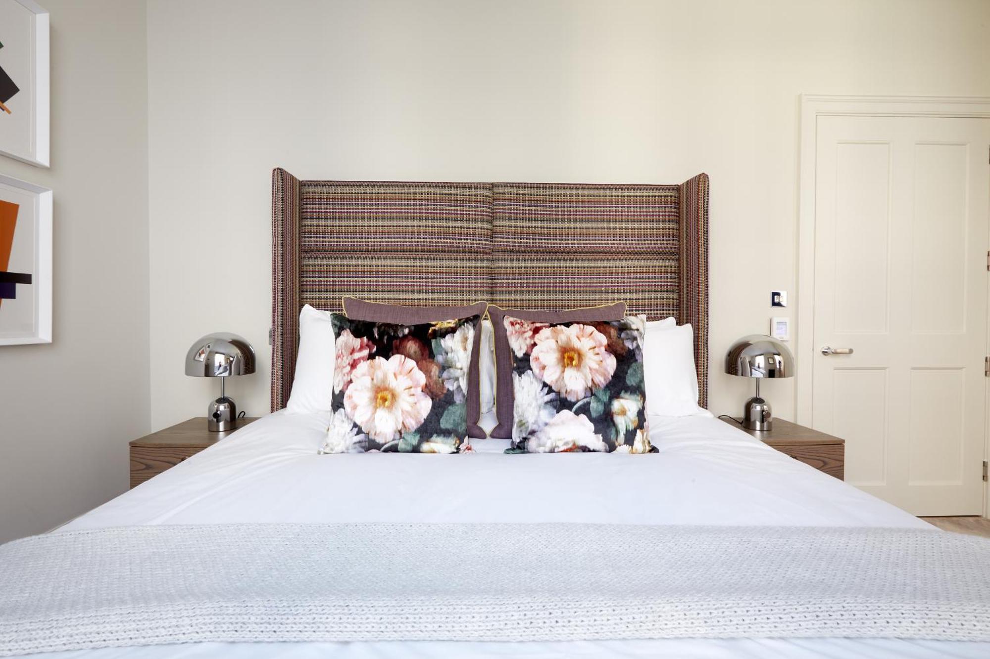 Sonder King Street Aparthotel