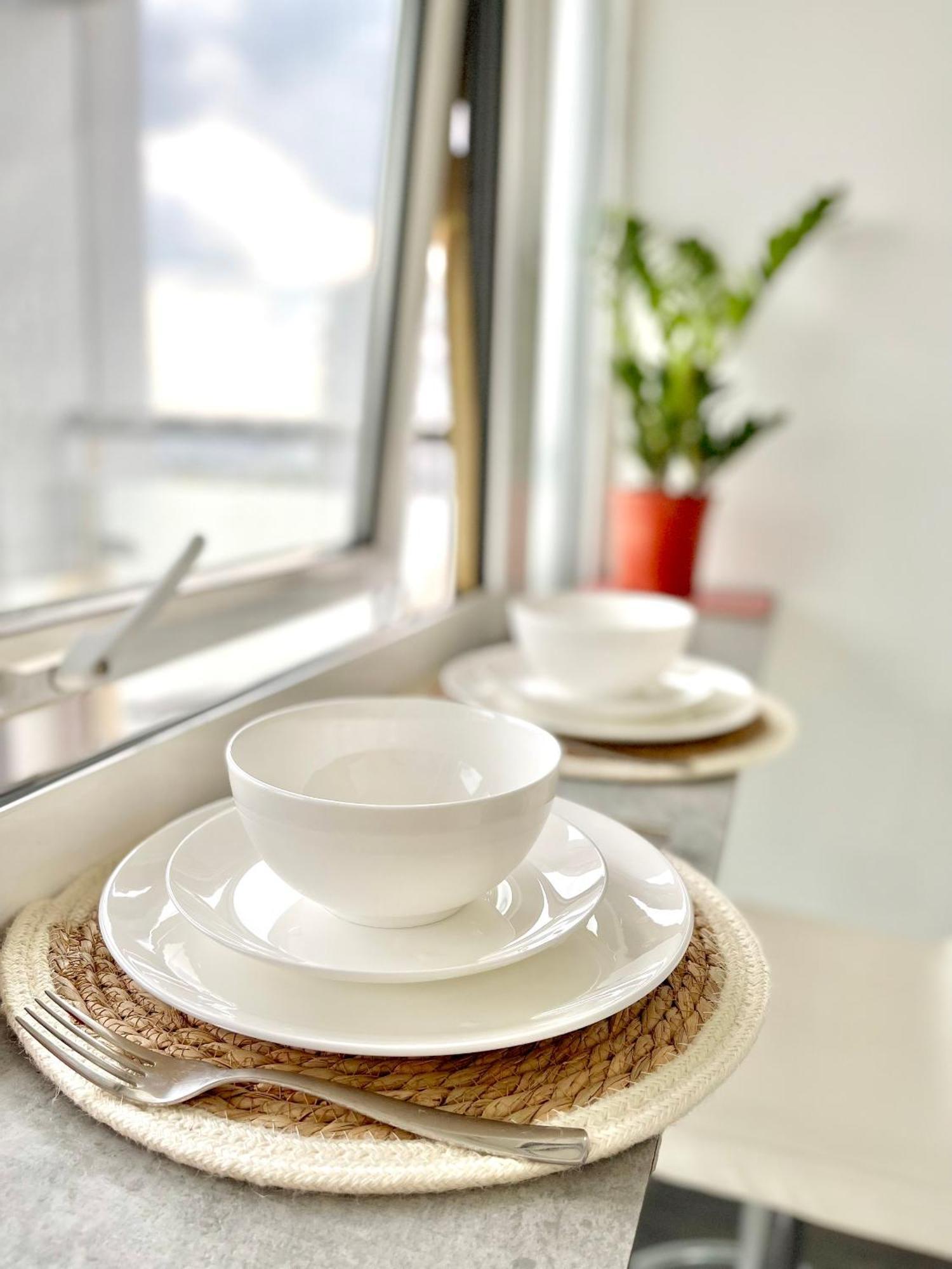 Paddington Flat Close To Station With Patio * Londen