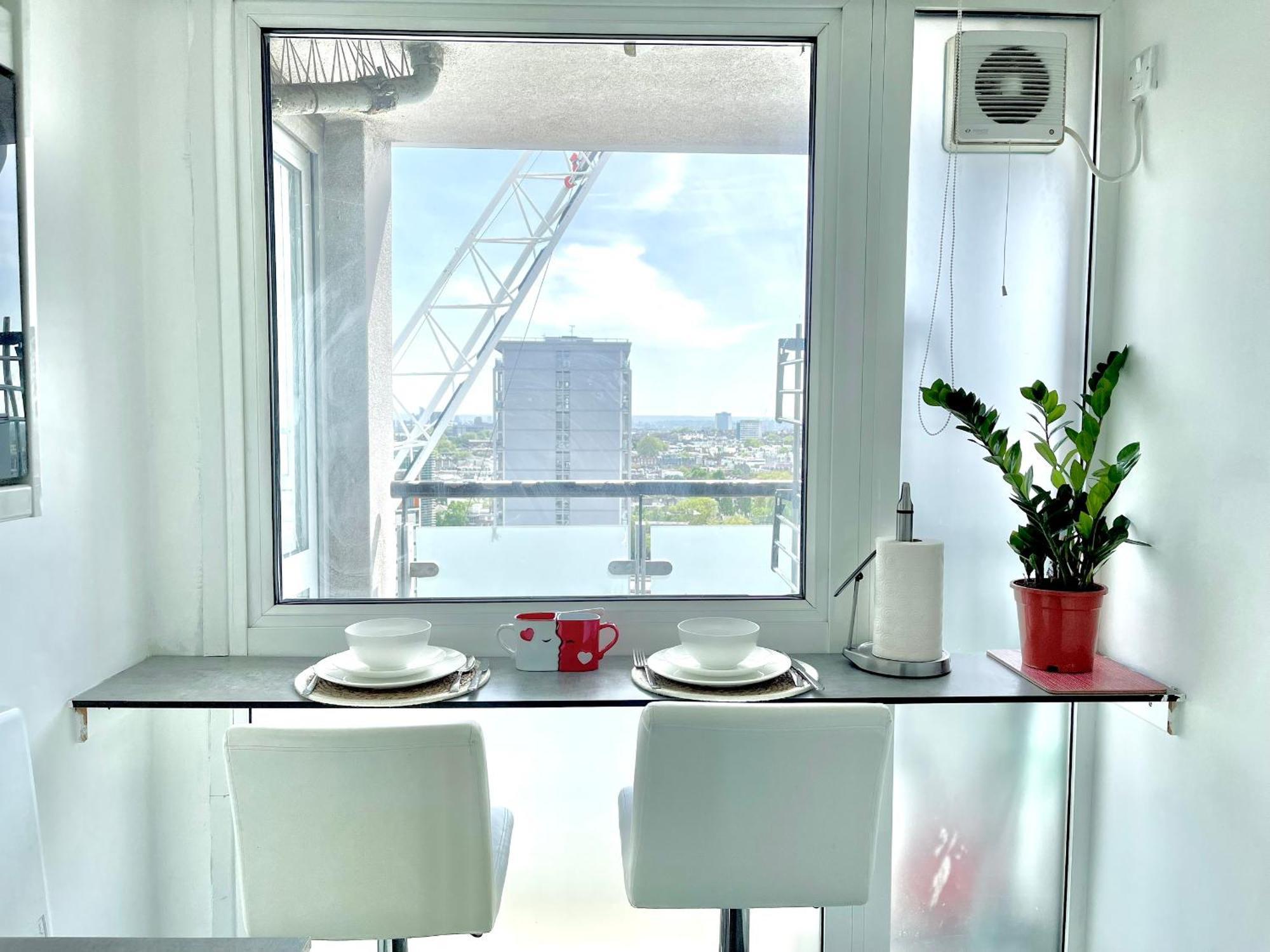Paddington Flat Close To Station With Patio Appartement *