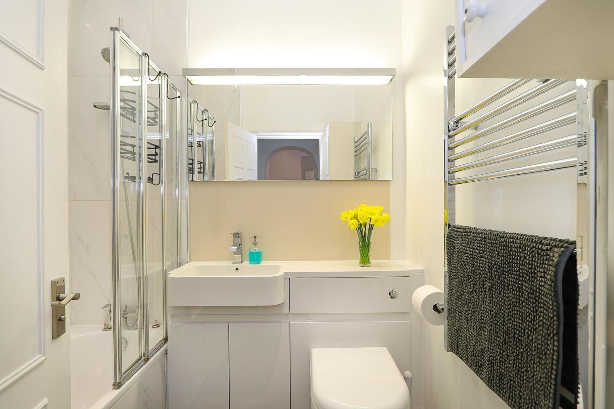 Cosy Kensington Flat, 2 Min To Tube * Londen