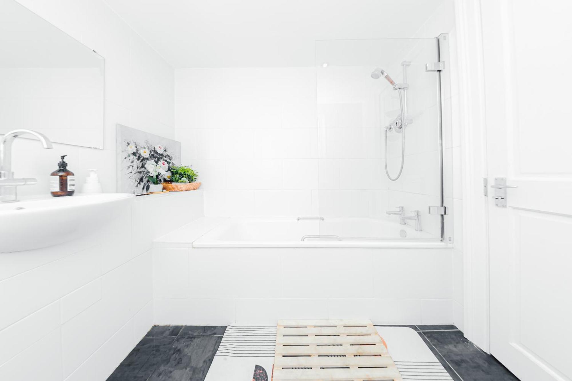 Privatunterkunft Double W/projector & Garden Hot Tub London