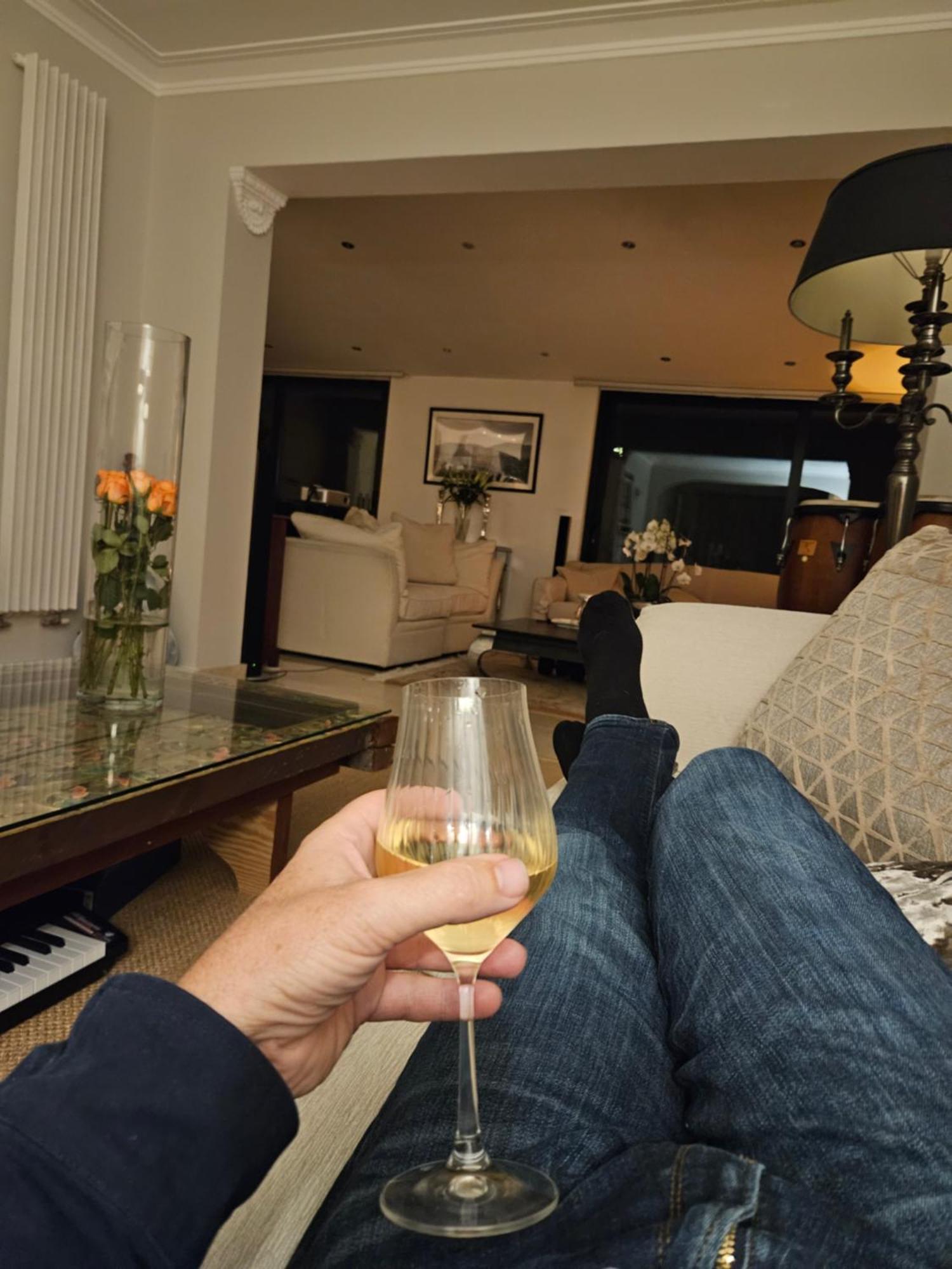 Stunning 5 Bedroom Putney House Holiday home *