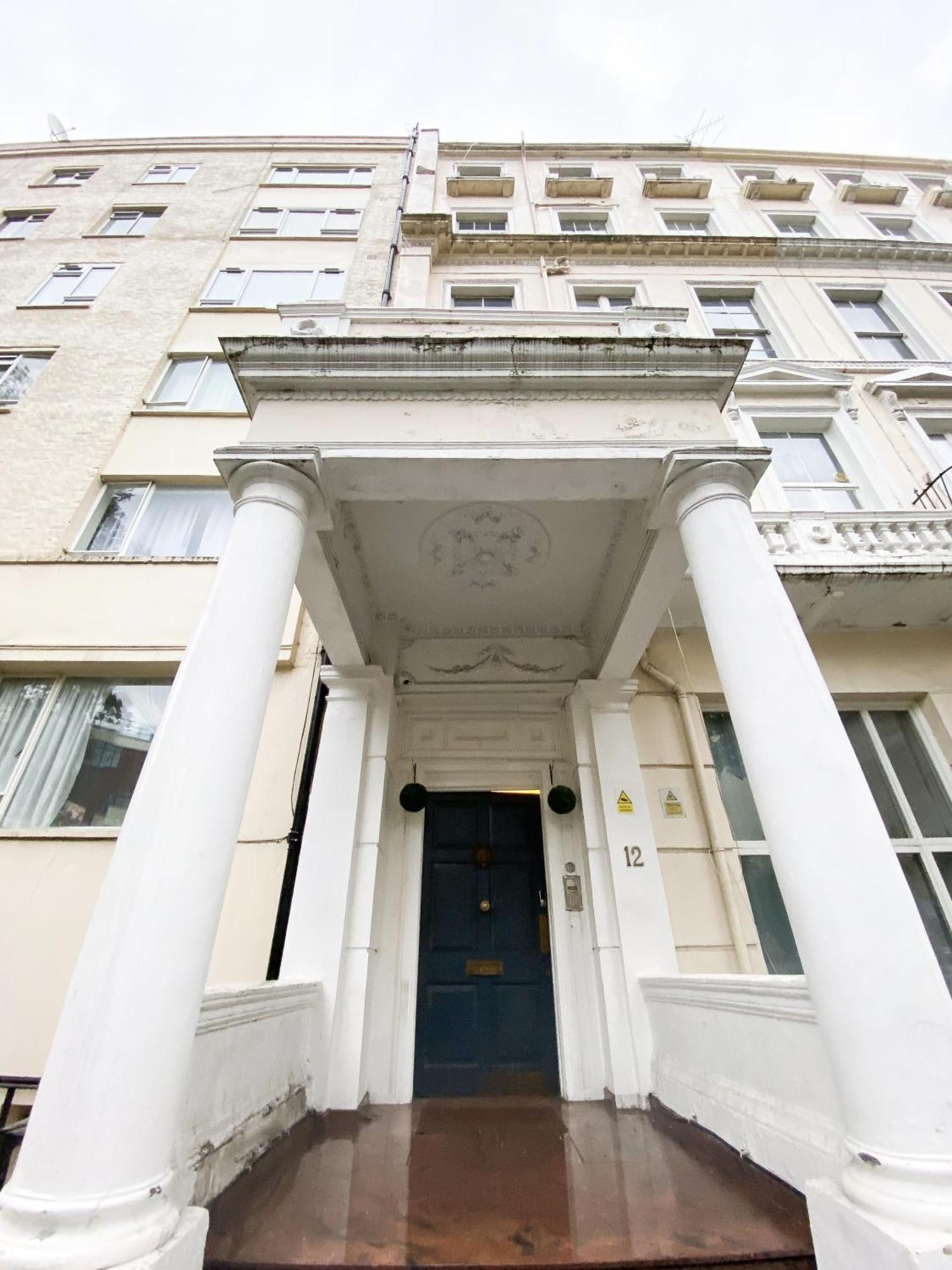 Modern Close To Hyde Park
