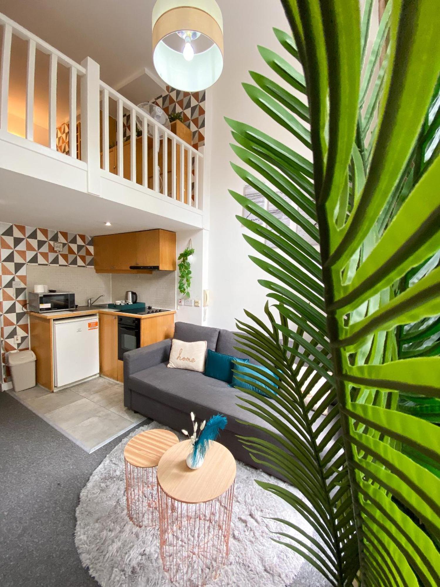 Modern Close To Hyde Park