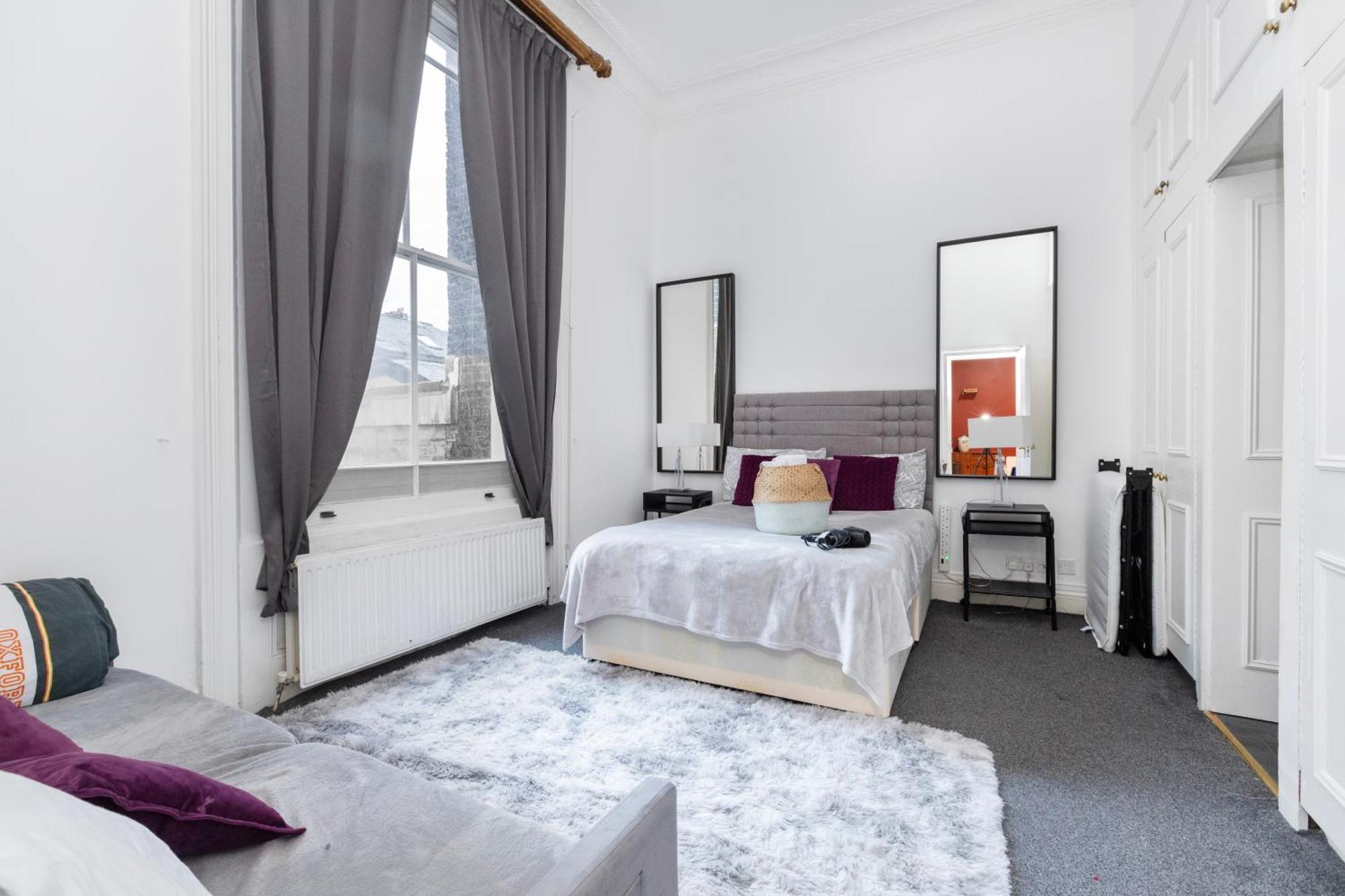 Harrods Flats Apartment