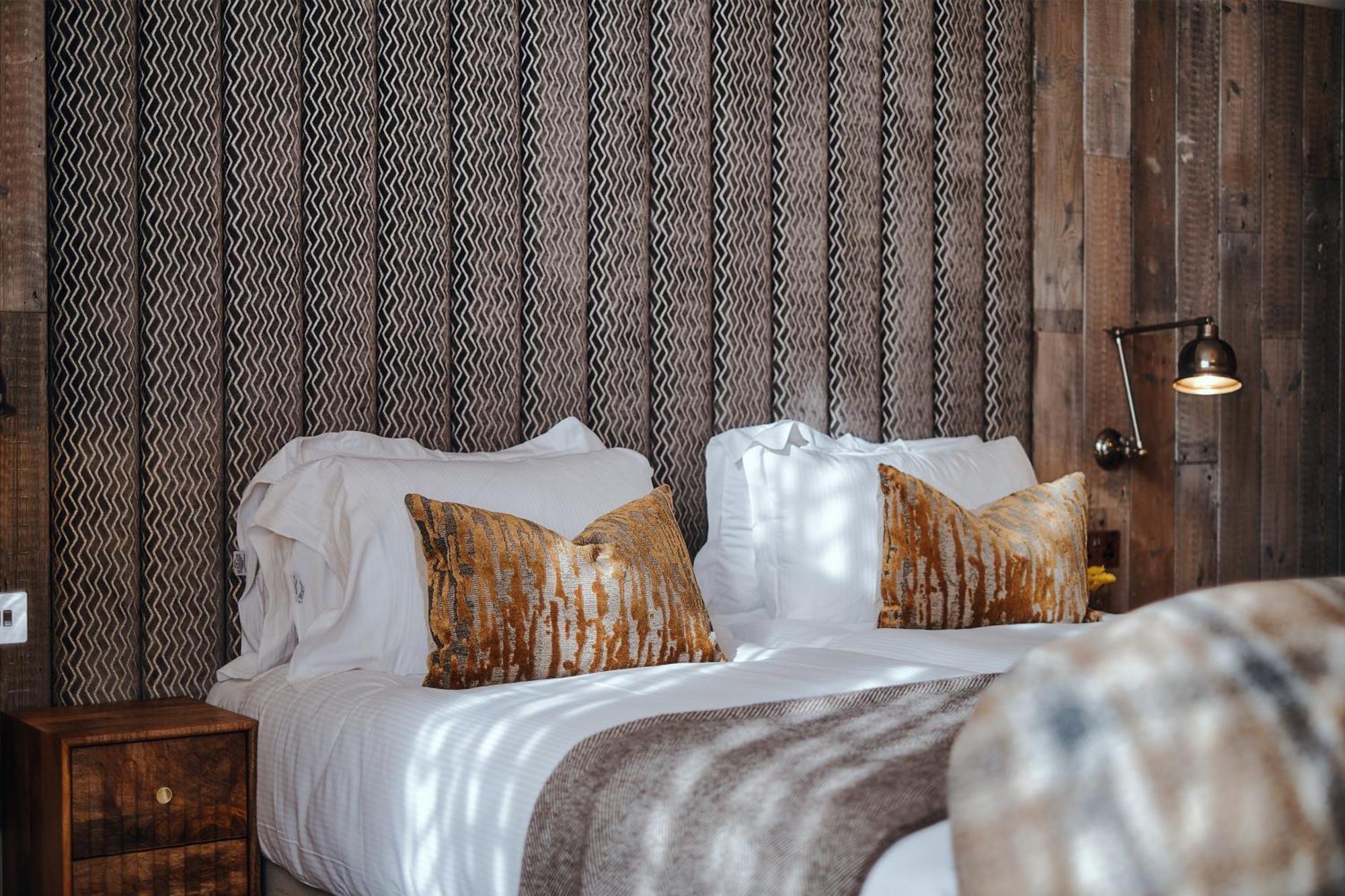 Inn The Black Lion Pub & Boutique 3*