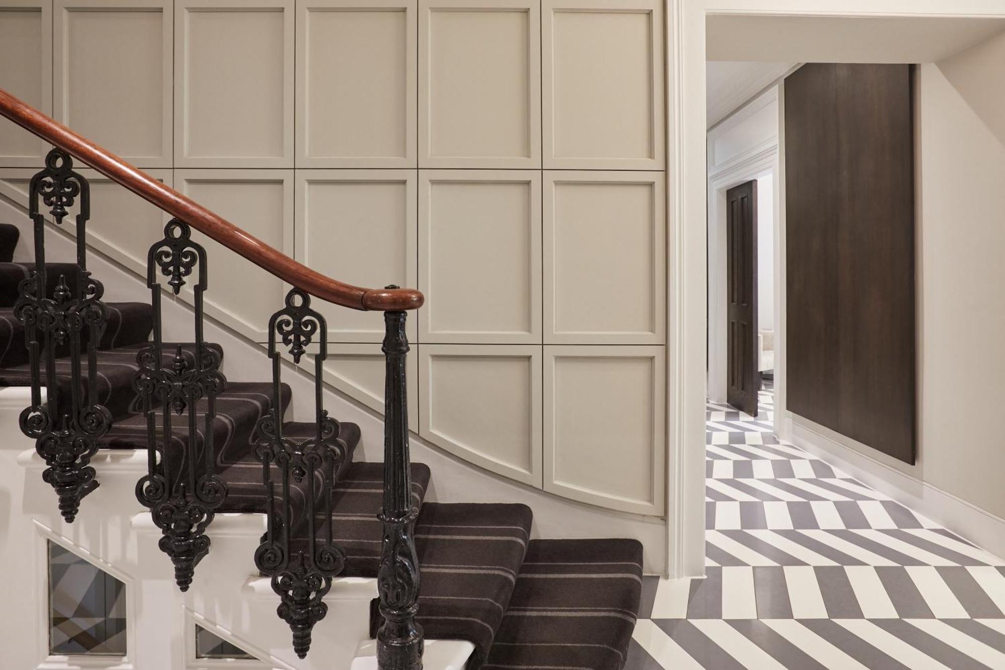 Hotel Eccleston Square 4*