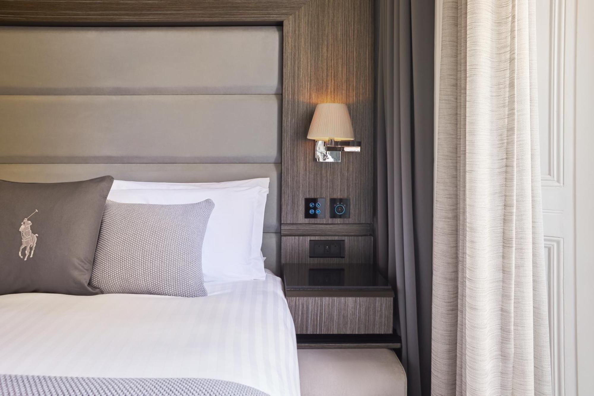 Eccleston Square 4*