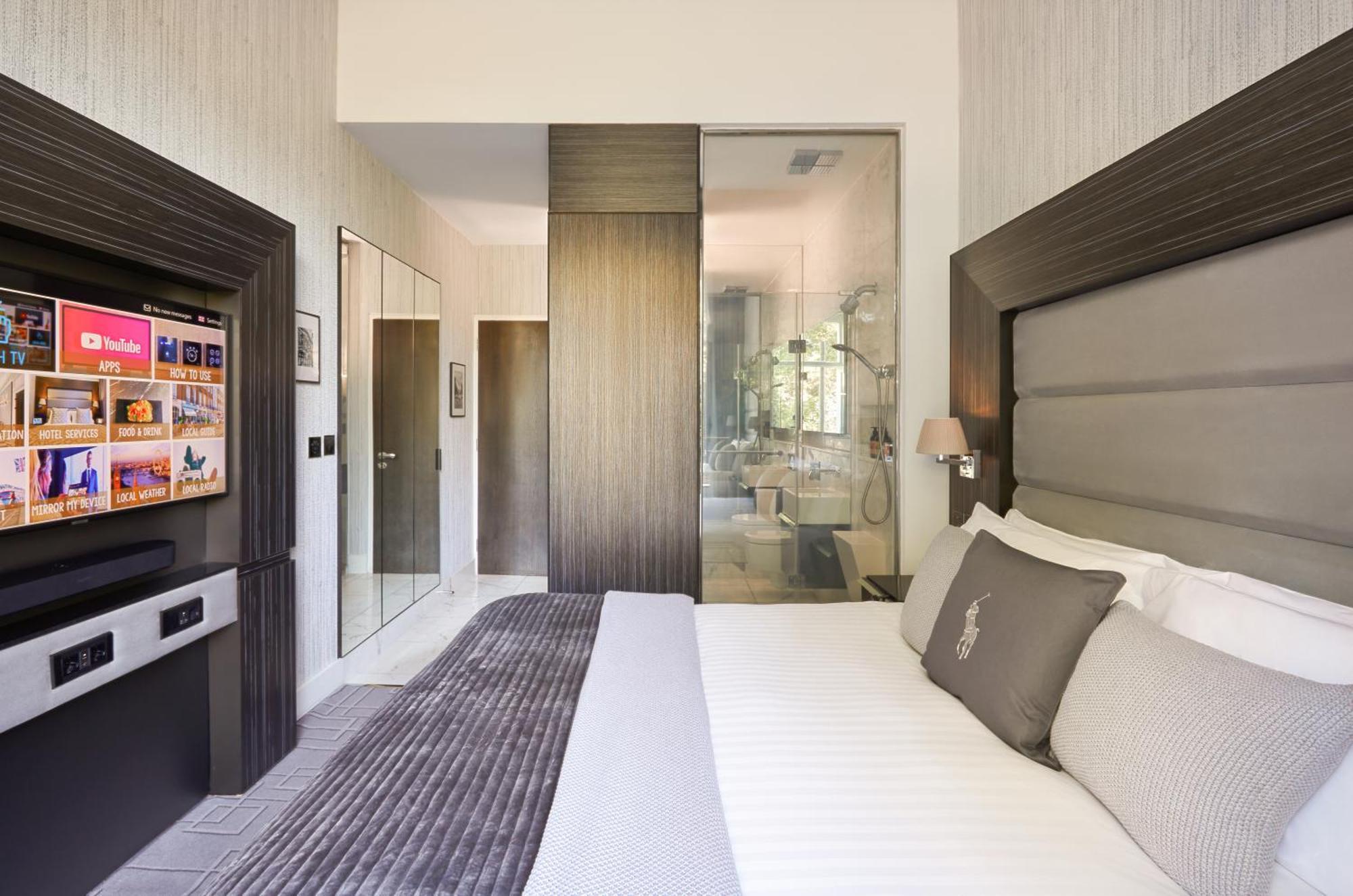 Eccleston Square Hotel 4*