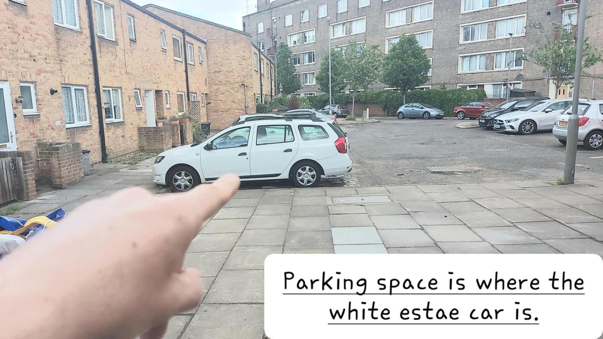 Free Parking - 4 Bed - 3 Bath - Sofa Bed - Digital Lock Entry *