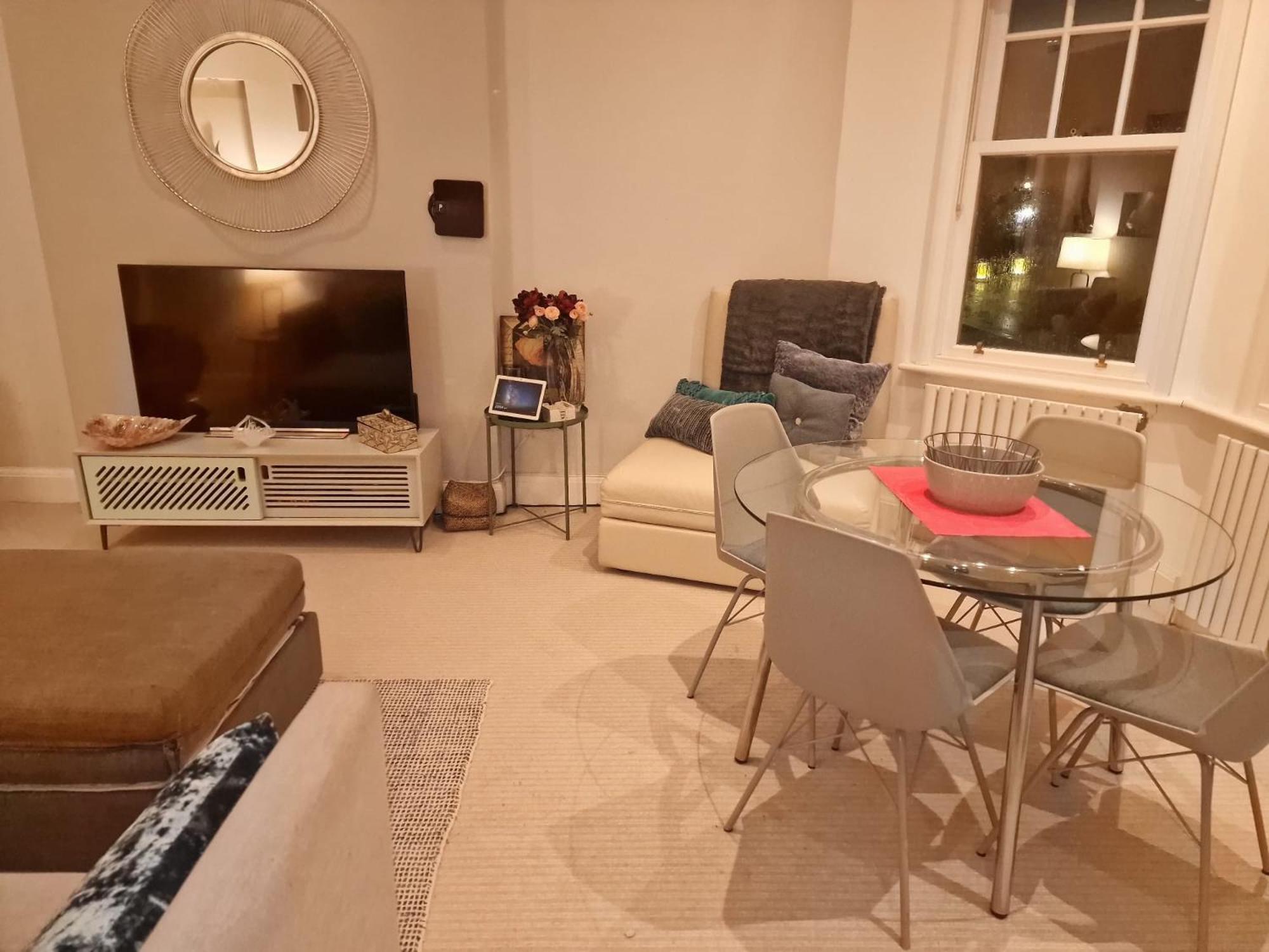 Quintessentially 'london' Flat Leilighet