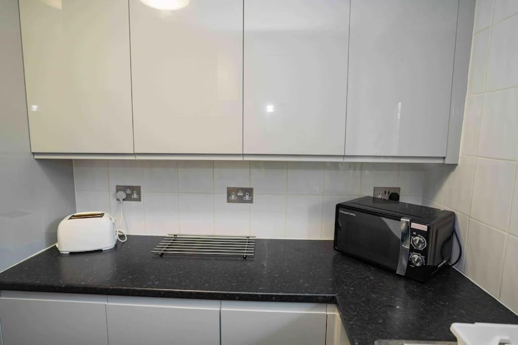 Apartment Flat/apartment - Old St N1 *