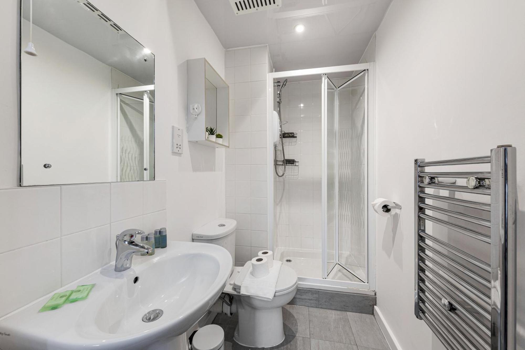 Apartamento 2bed2bath Spacious Modern Near Csm Londres