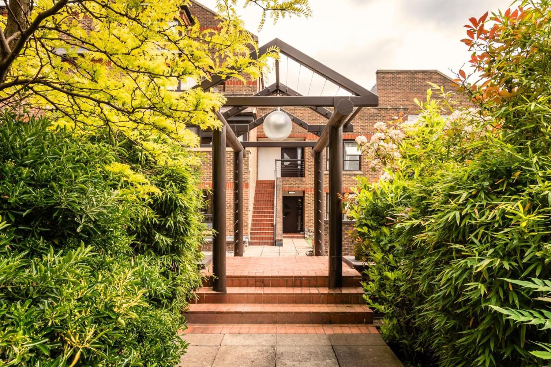 Monarch House - Serviced - Kensington * Londres