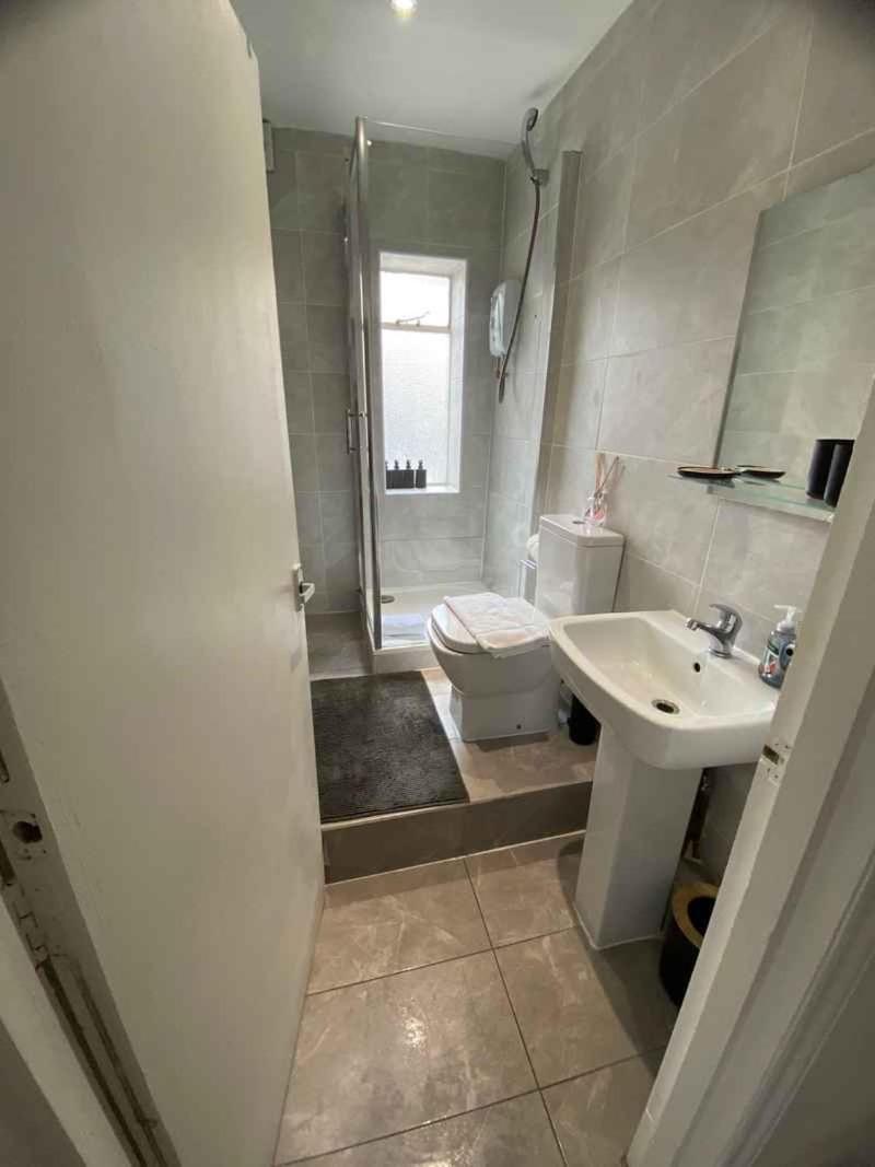 Lovely 2 Bed Flat In Soho! * London