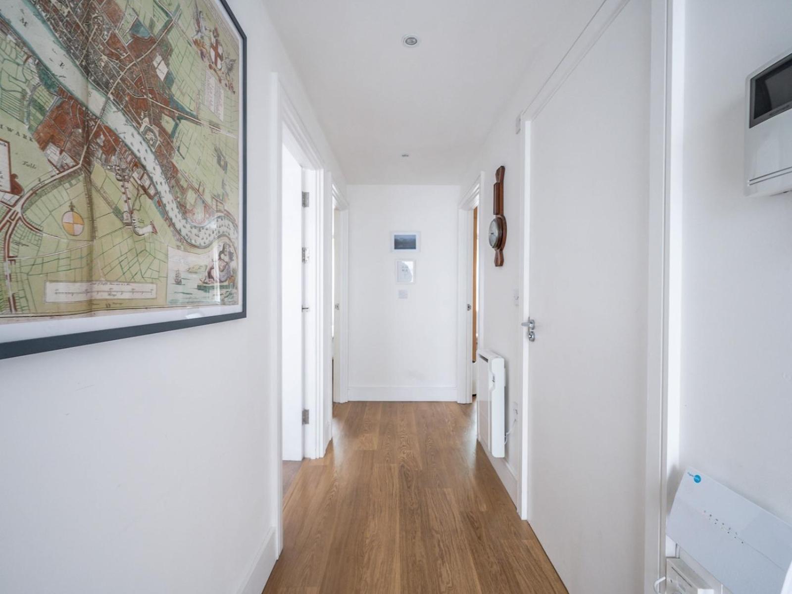 Leilighet Cosy And Spacious Flat Near Bridge London