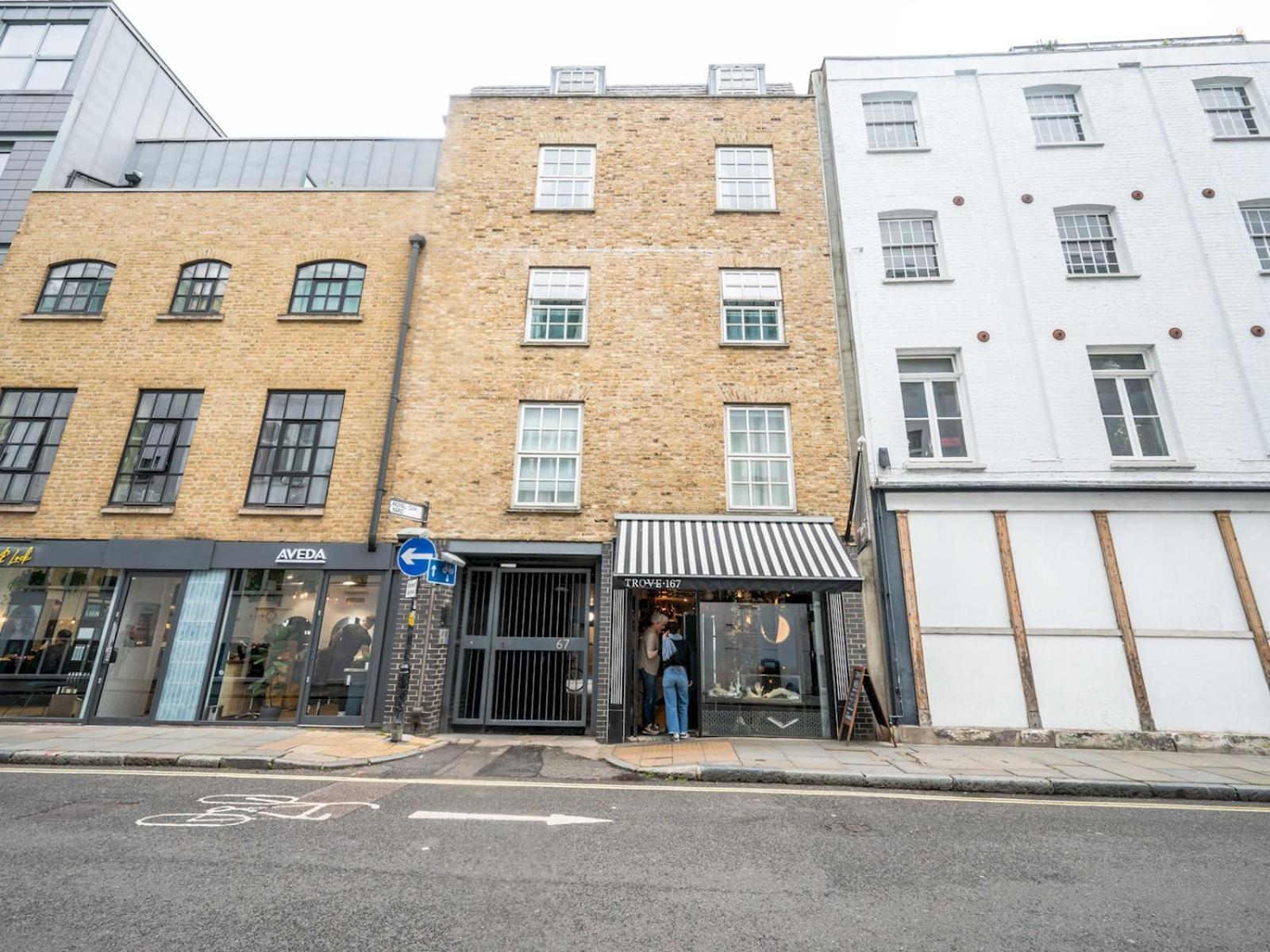 Leilighet Cosy And Spacious Flat Near Bridge *