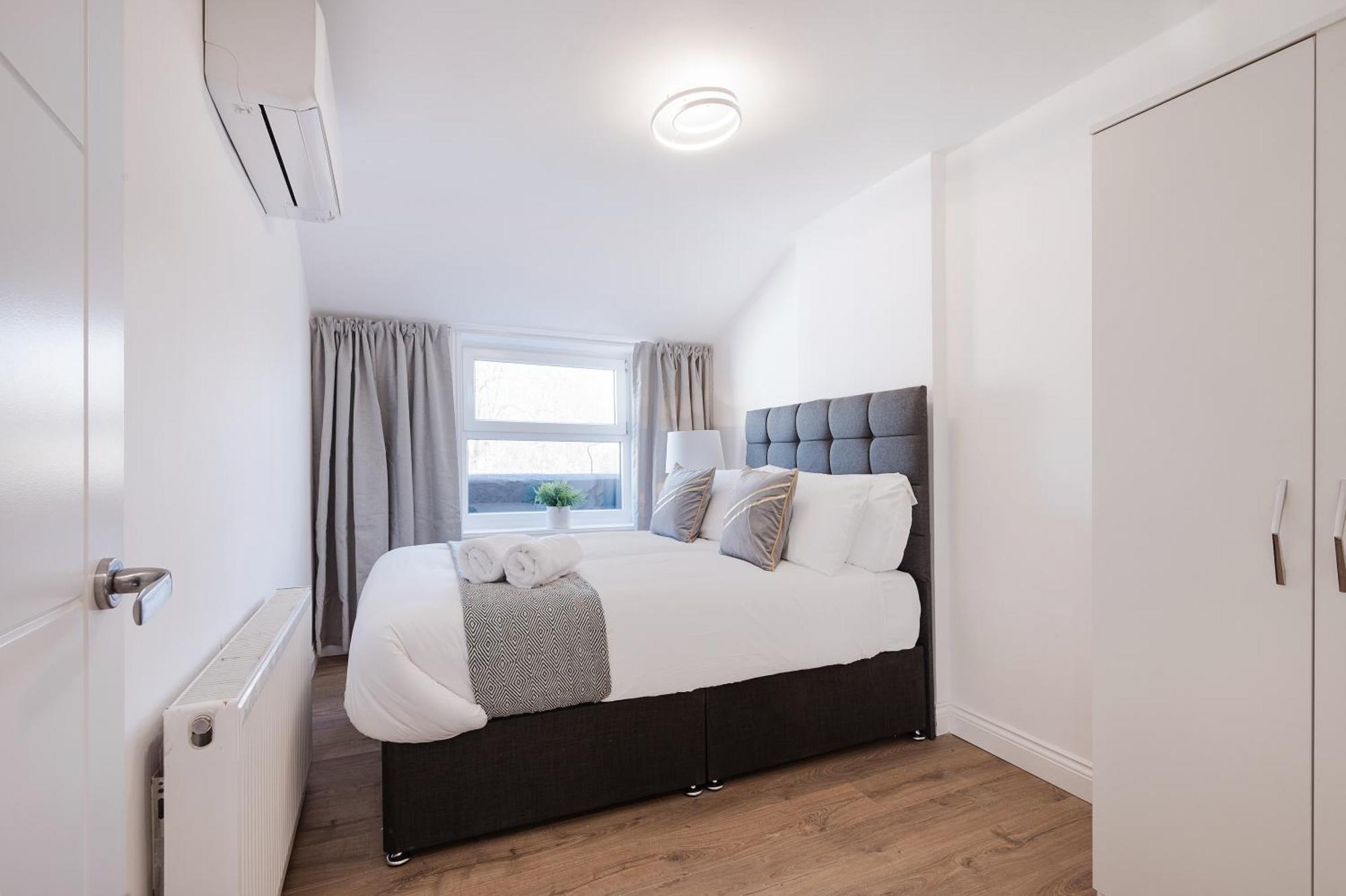 Apartment Paddington Station London