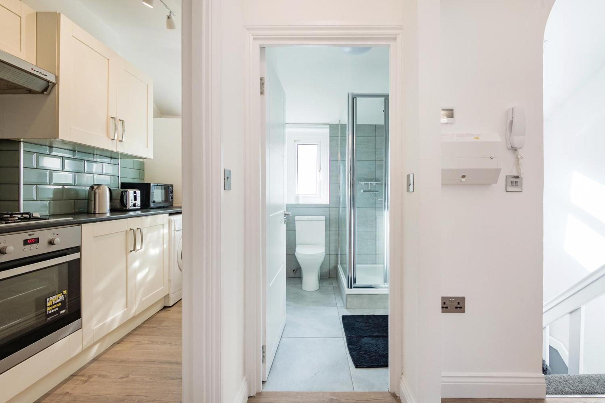 Paddington Station Apartment